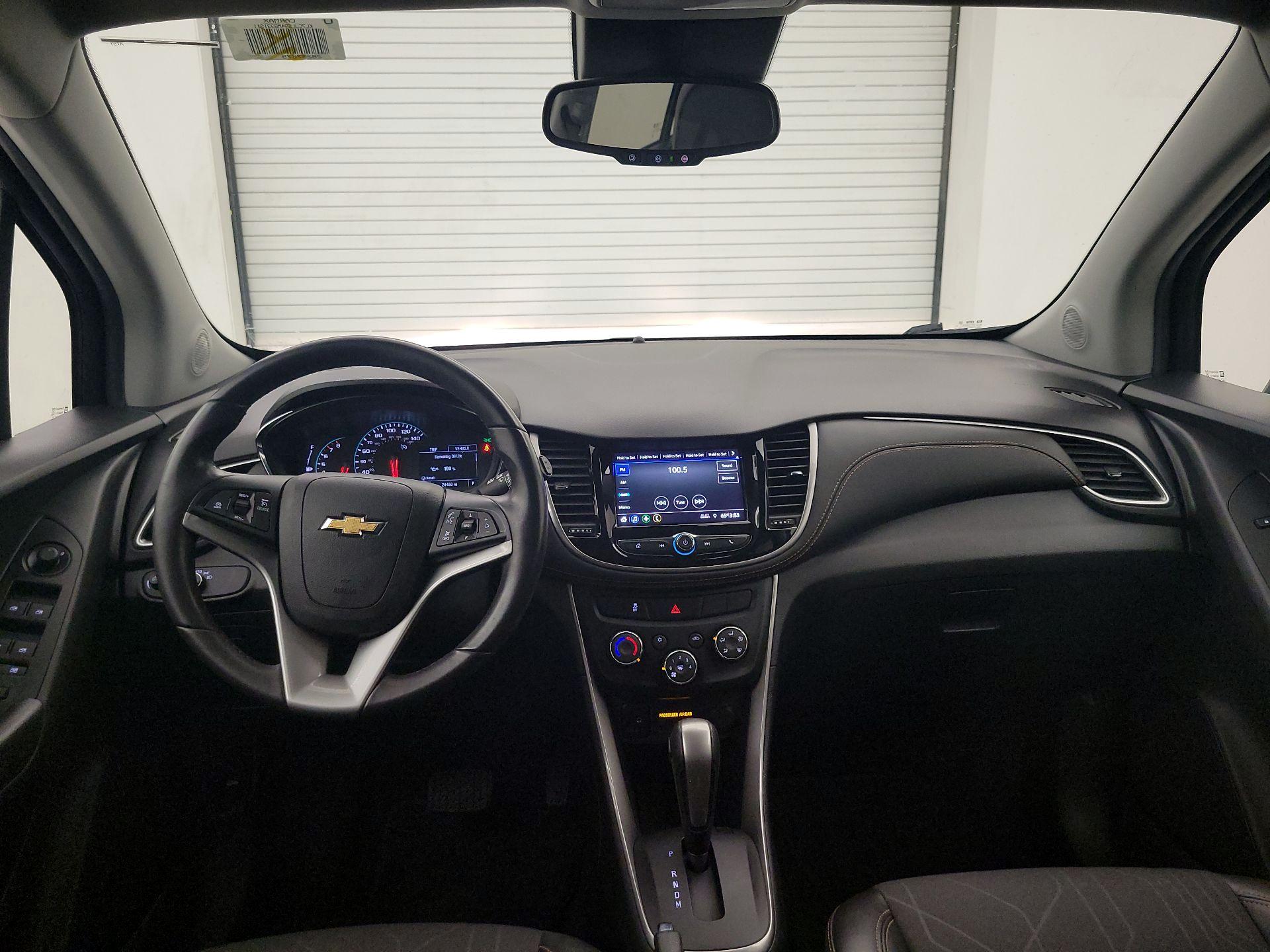 Thumbnail: 2021 Chevrolet Trax - 9