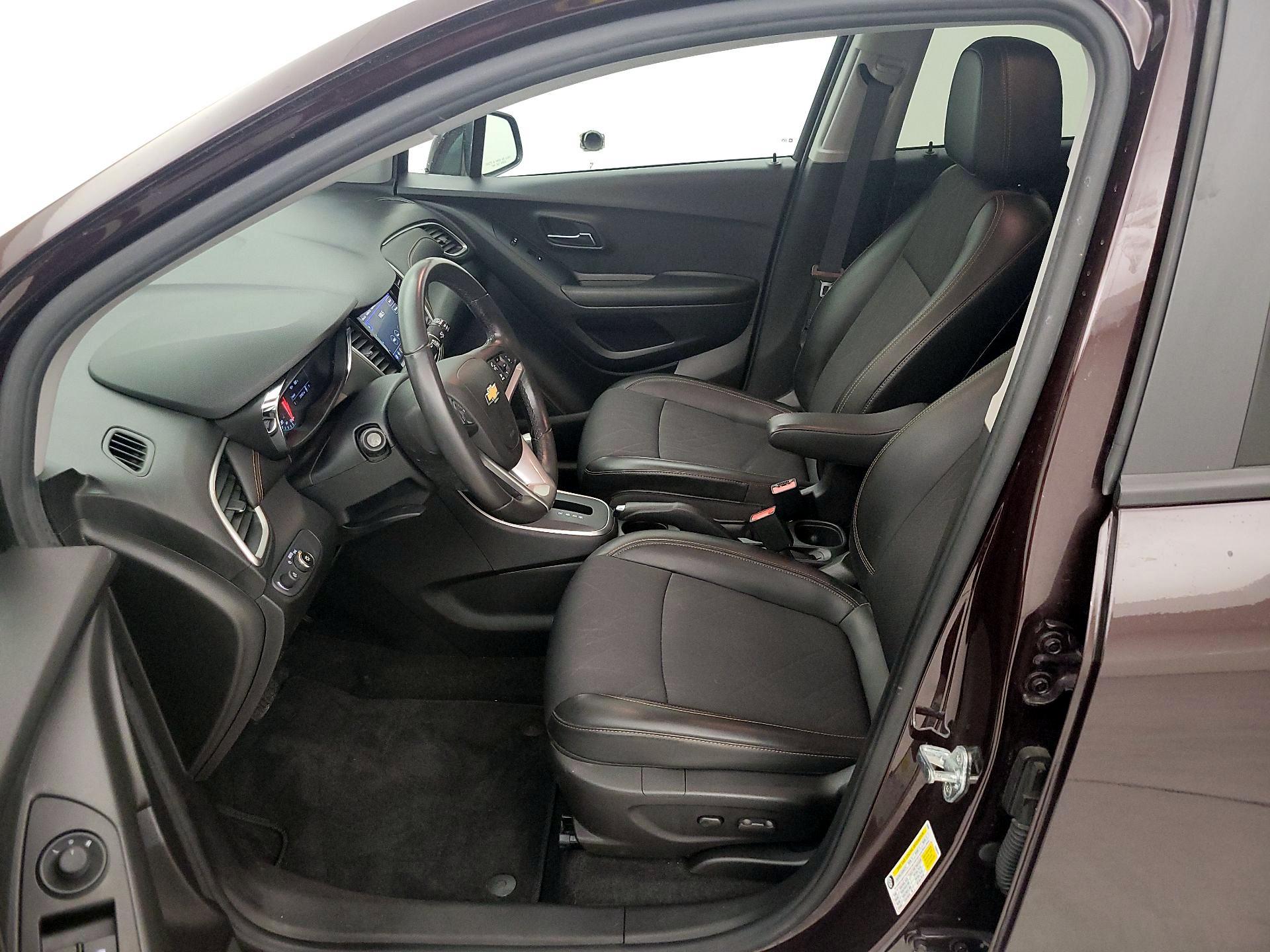 Thumbnail: 2021 Chevrolet Trax - 11