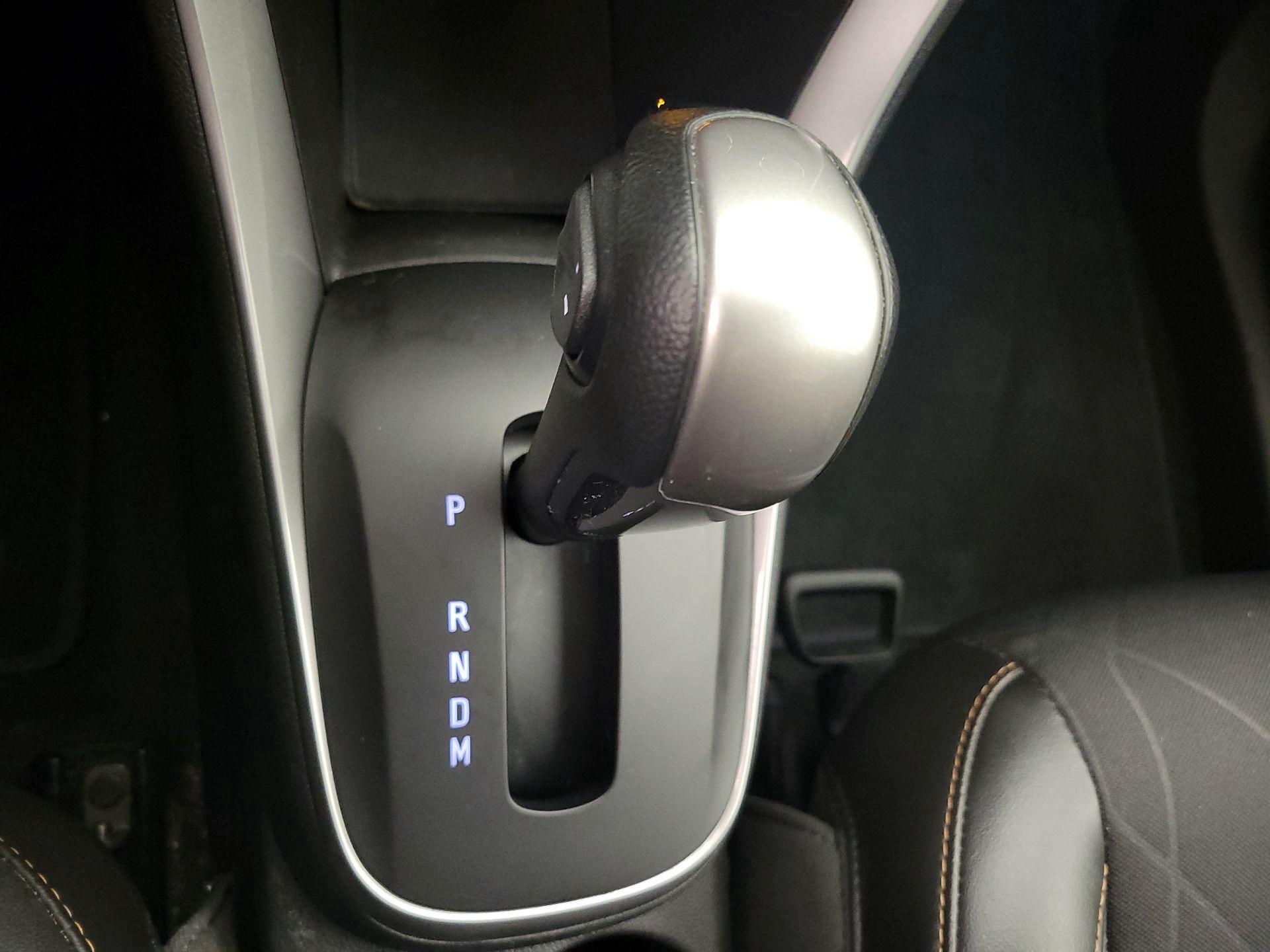 Thumbnail: 2021 Chevrolet Trax - 17