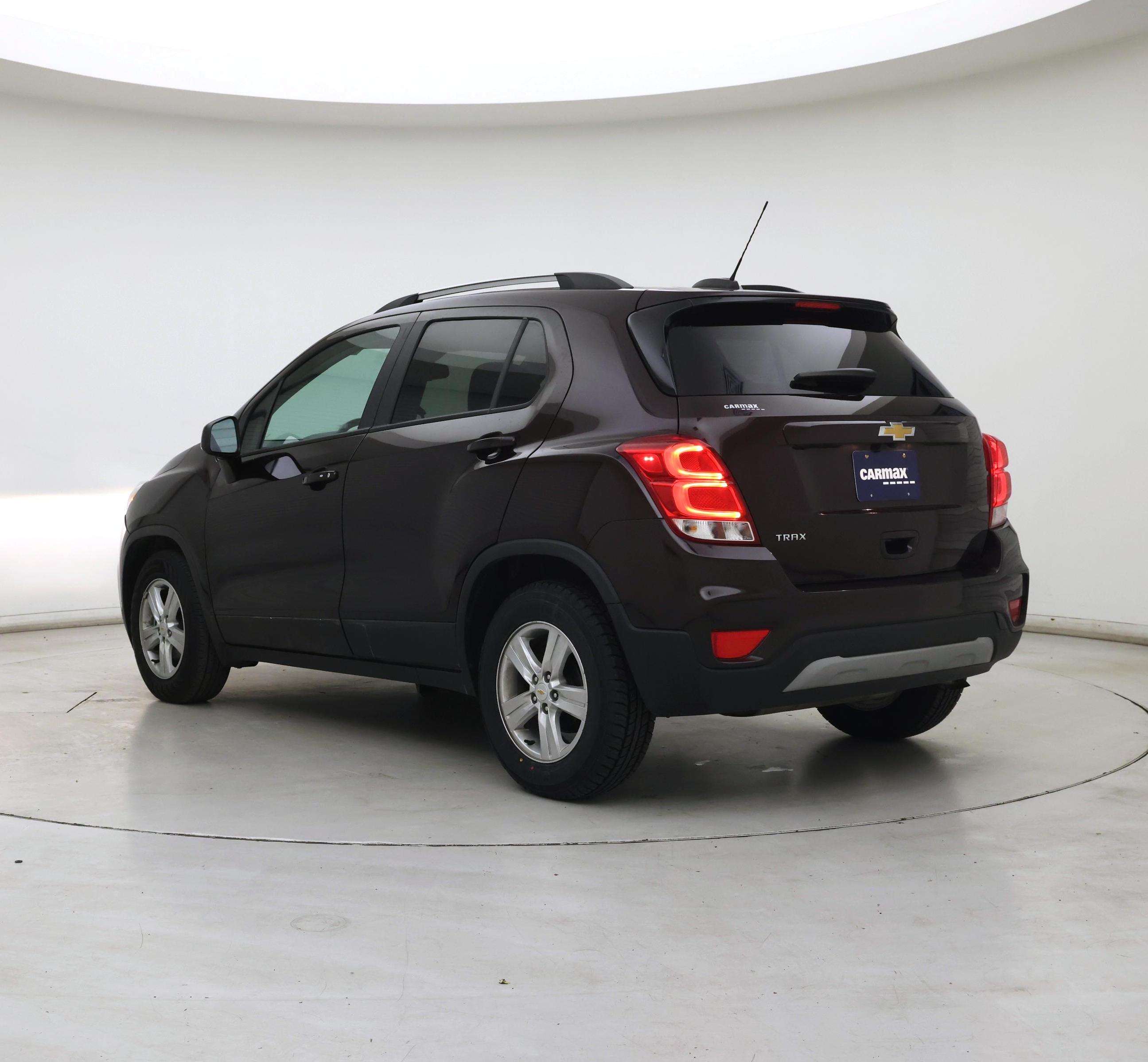 Thumbnail: 2021 Chevrolet Trax - 2