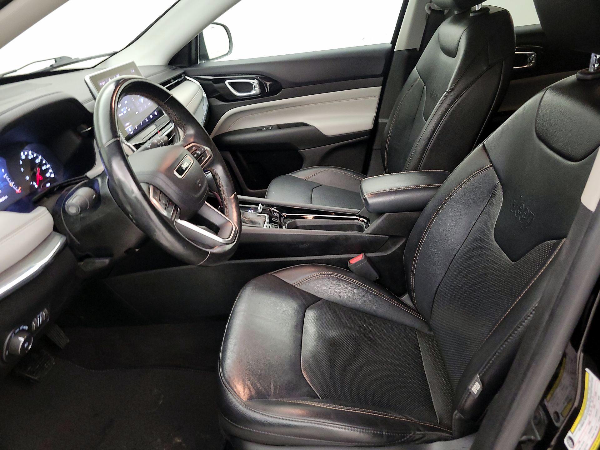 Thumbnail: 2022 Jeep Compass - 11