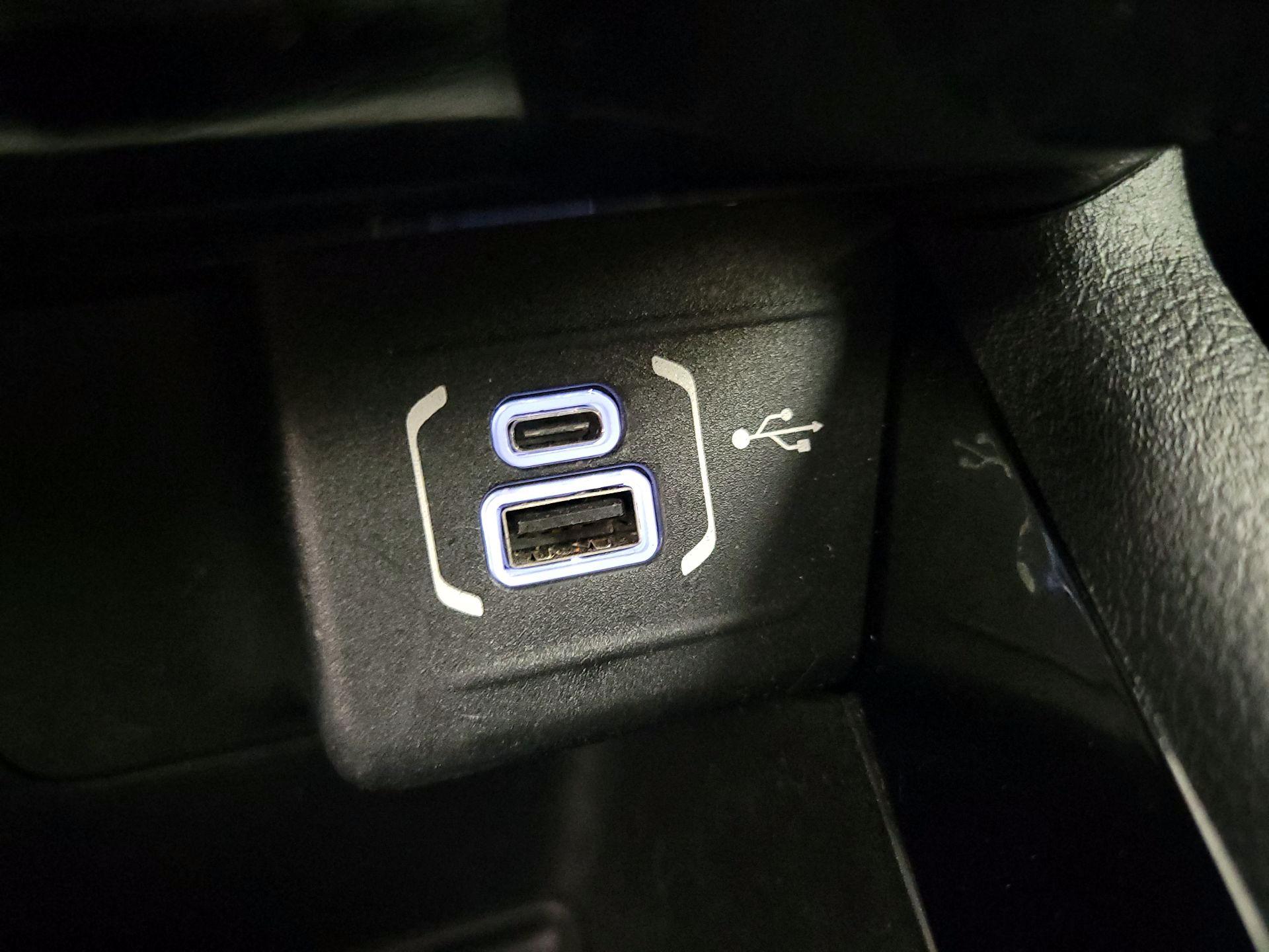 Thumbnail: 2022 Jeep Compass - 18