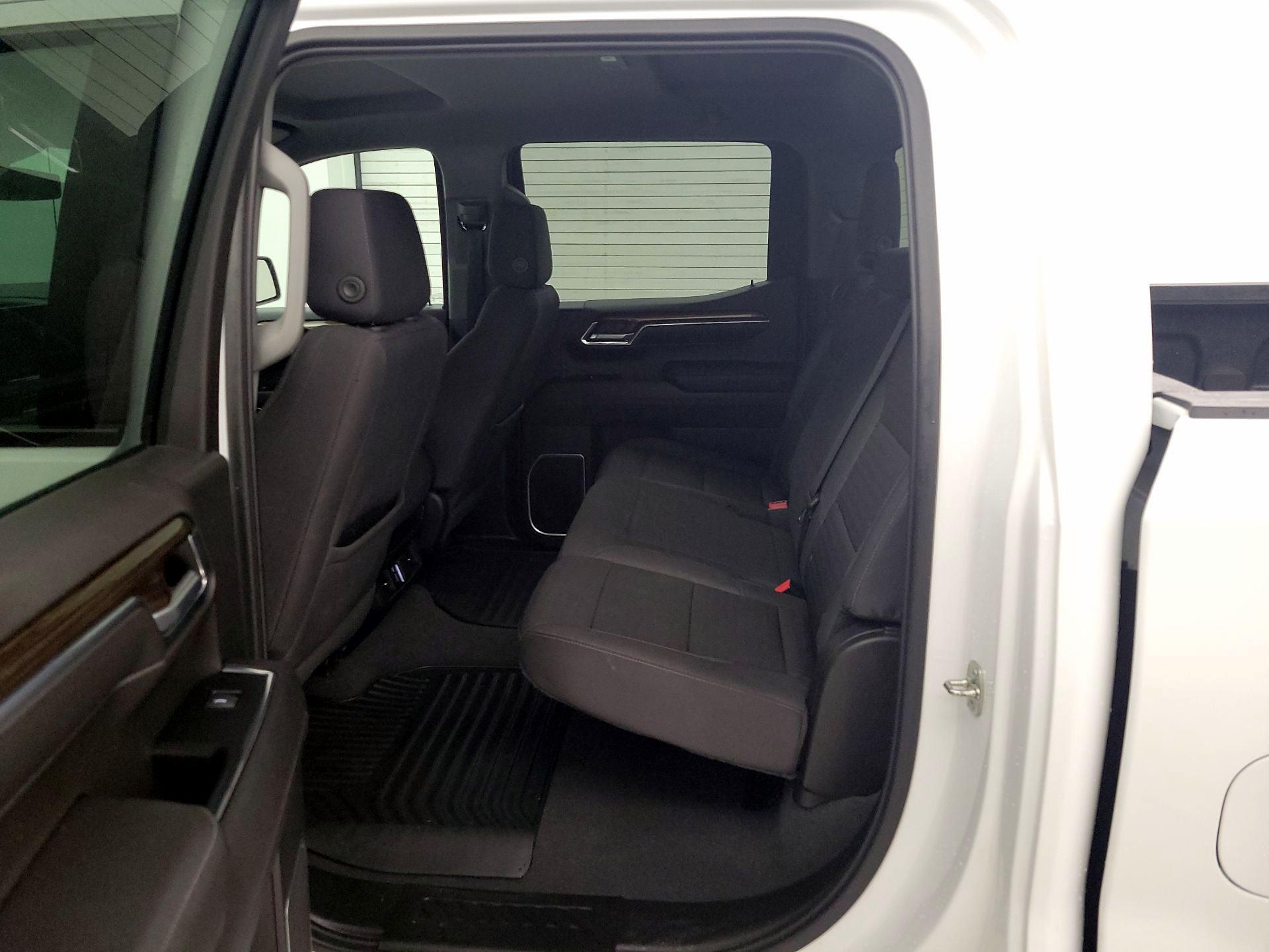 Thumbnail: 2023 Chevrolet Silverado 1500 - 19