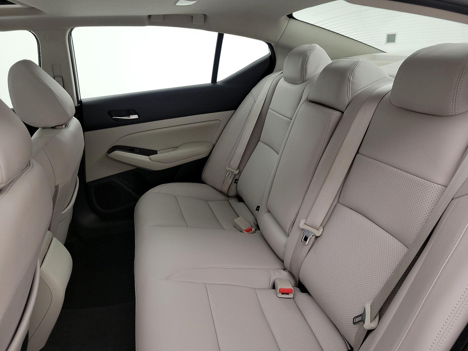 Thumbnail: 2022 Nissan Altima - 20