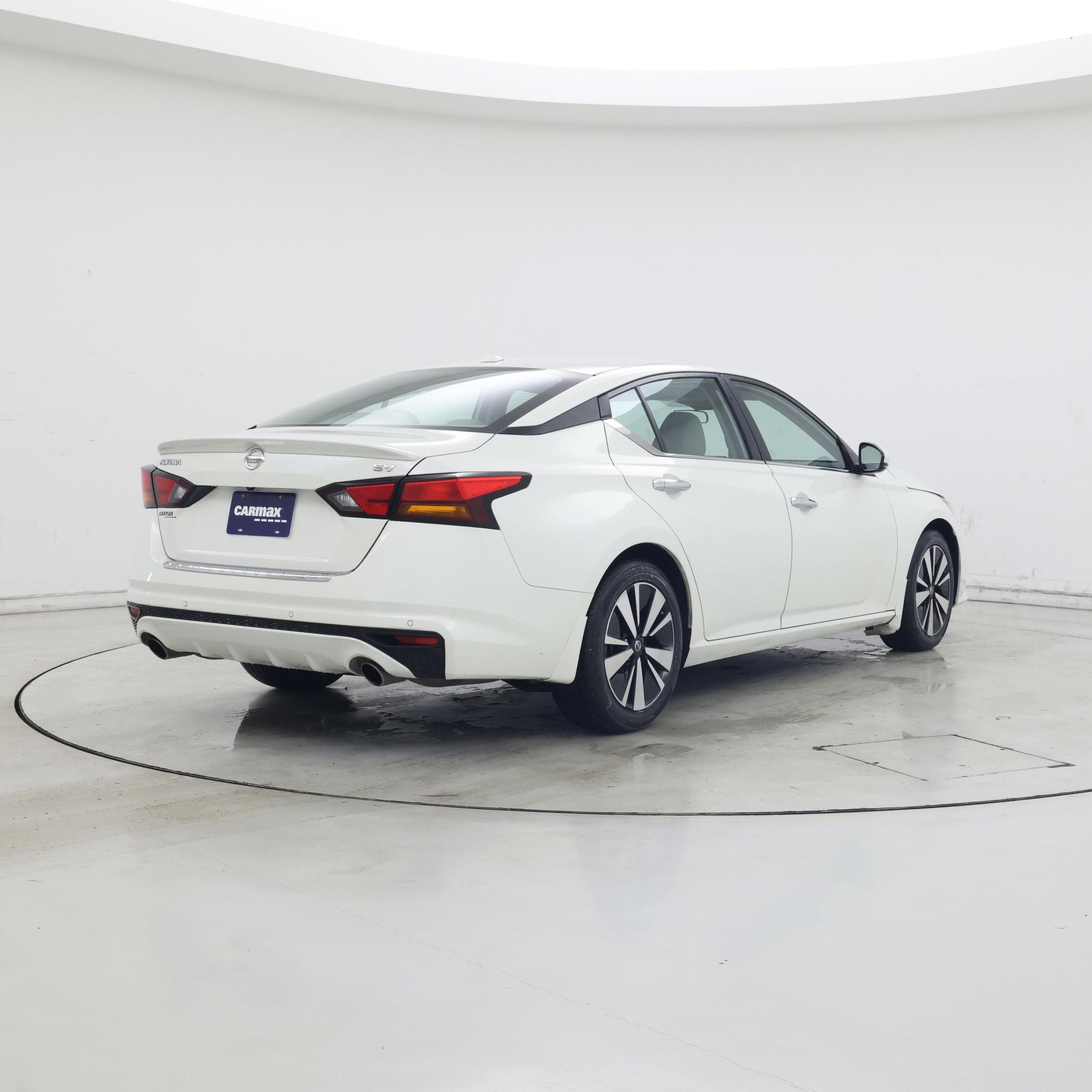 Thumbnail: 2022 Nissan Altima - 8