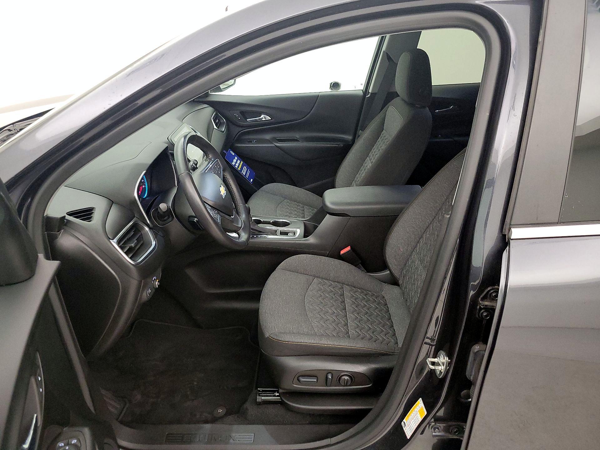 Thumbnail: 2022 Chevrolet Equinox - 11