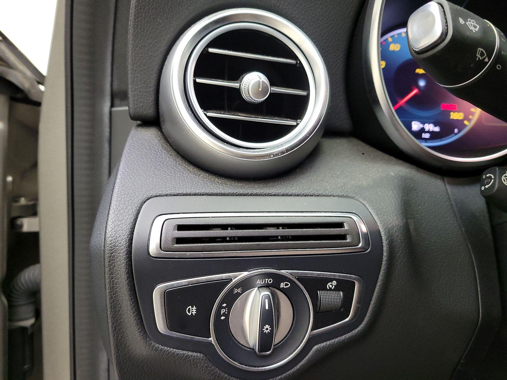 Thumbnail: 2021 Mercedes-Benz C-Class - 13