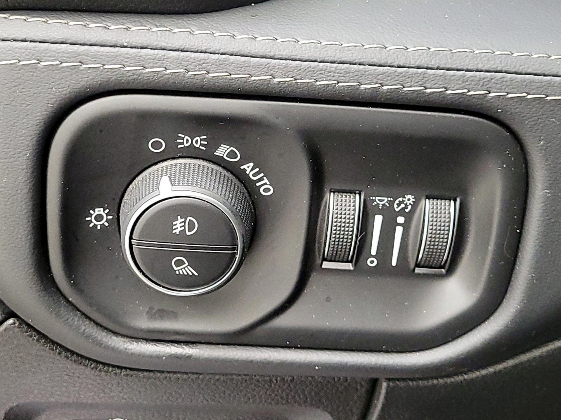 Thumbnail: 2021 RAM 1500 - 13