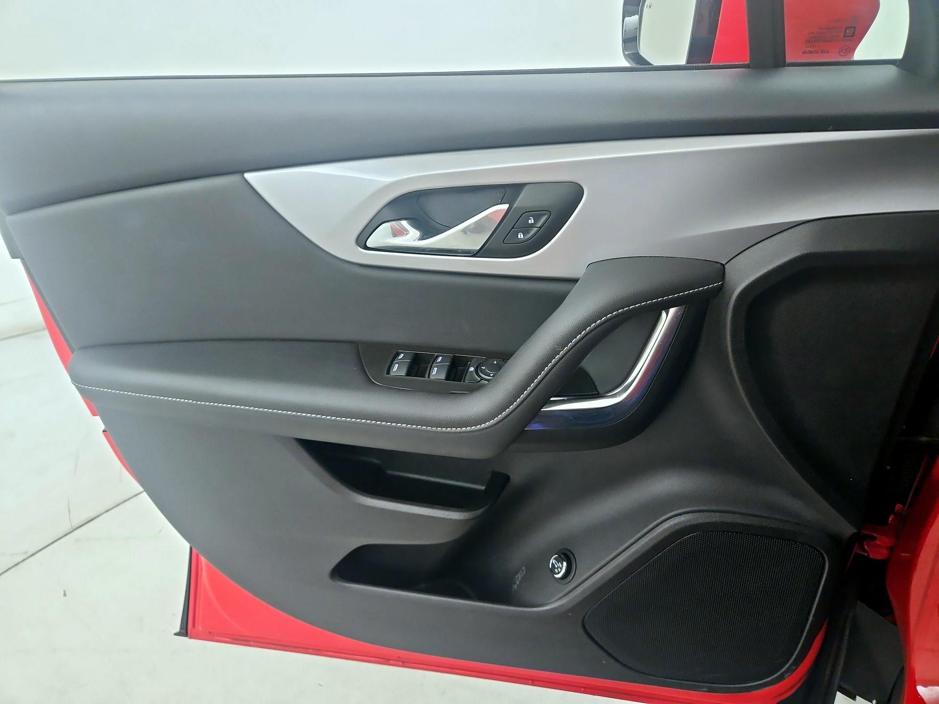 Thumbnail: 2023 Chevrolet Blazer - 12