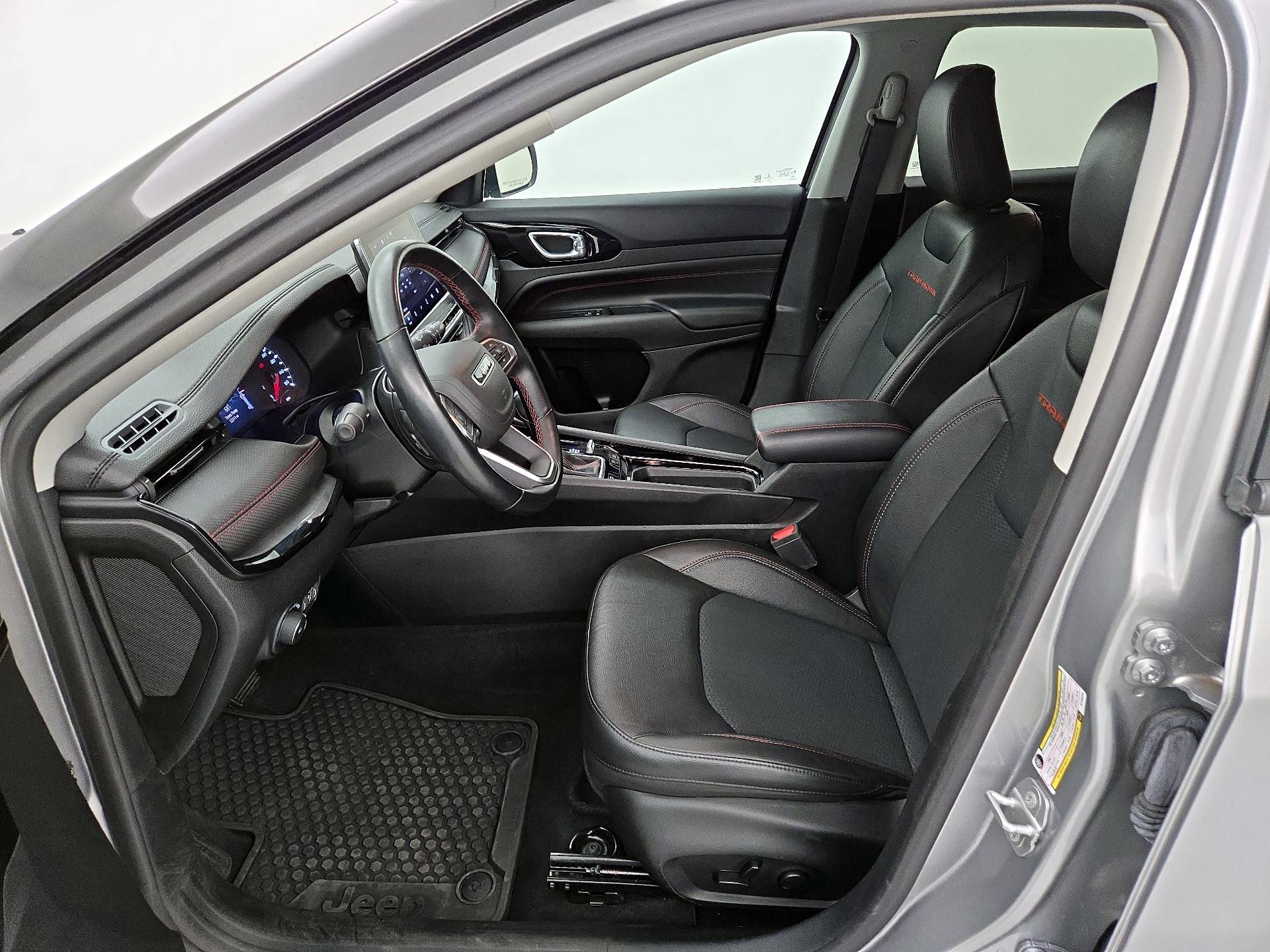 Thumbnail: 2022 Jeep Compass - 11