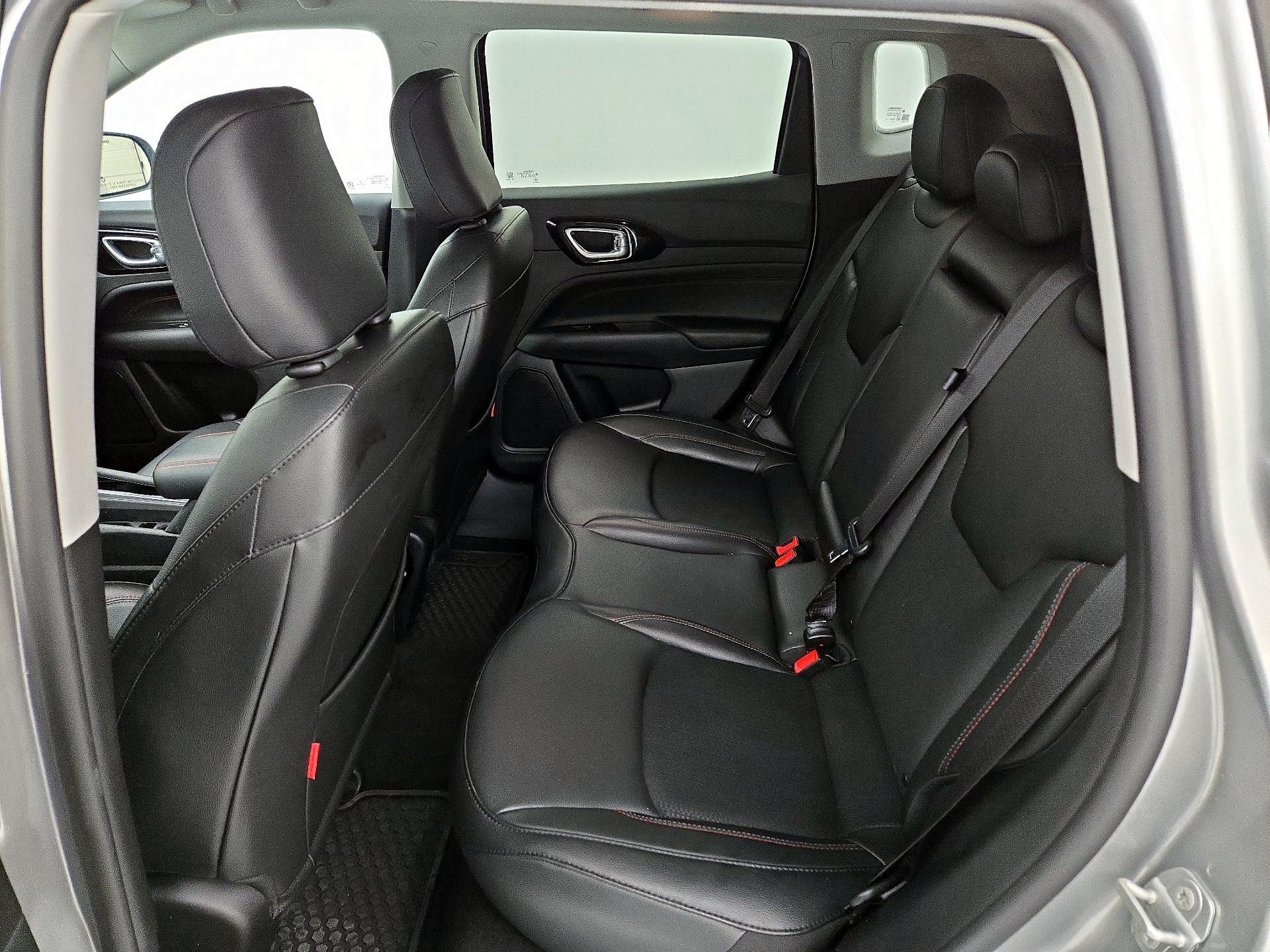 Thumbnail: 2022 Jeep Compass - 19