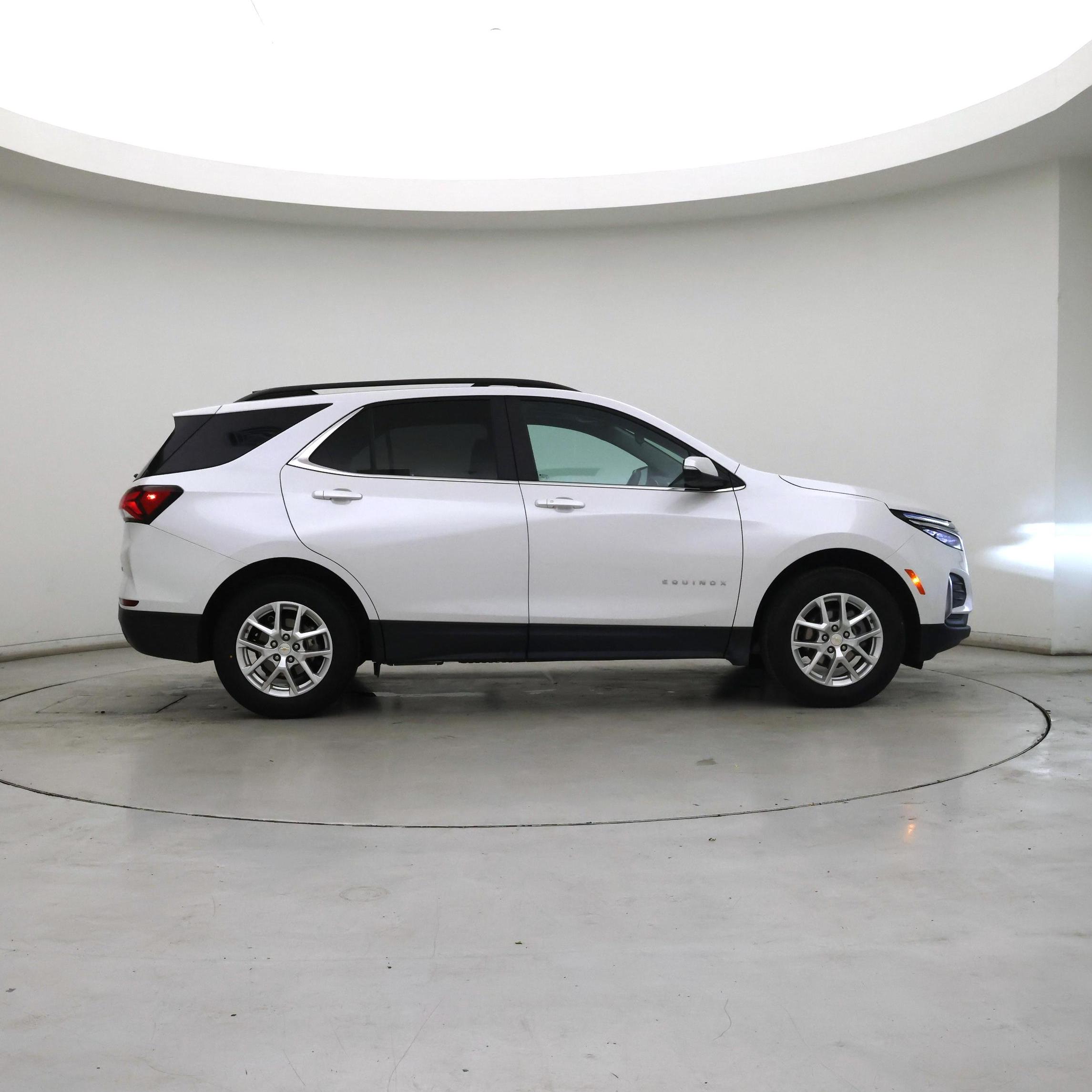 Thumbnail: 2022 Chevrolet Equinox - 7