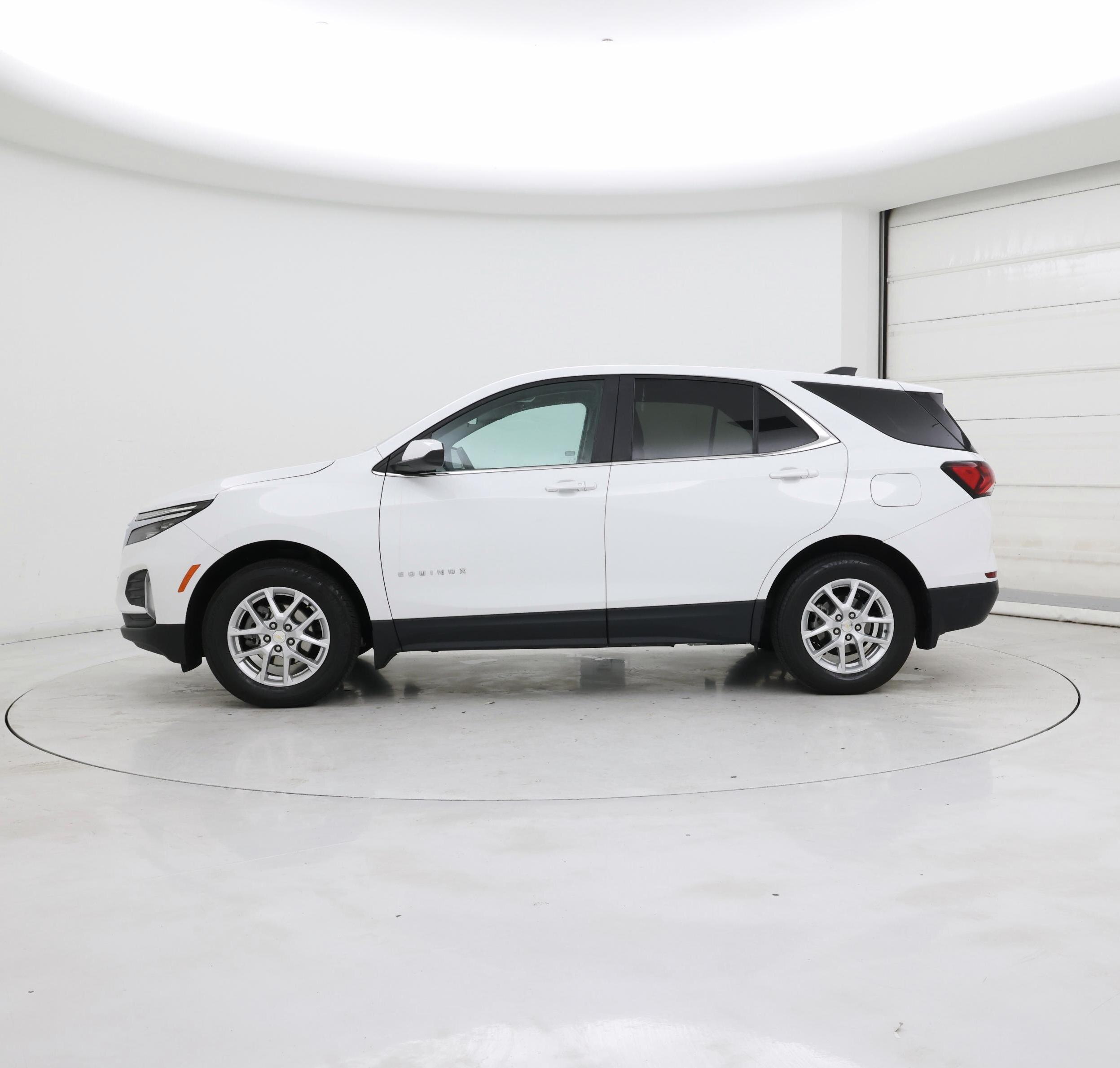 Thumbnail: 2023 Chevrolet Equinox - 3