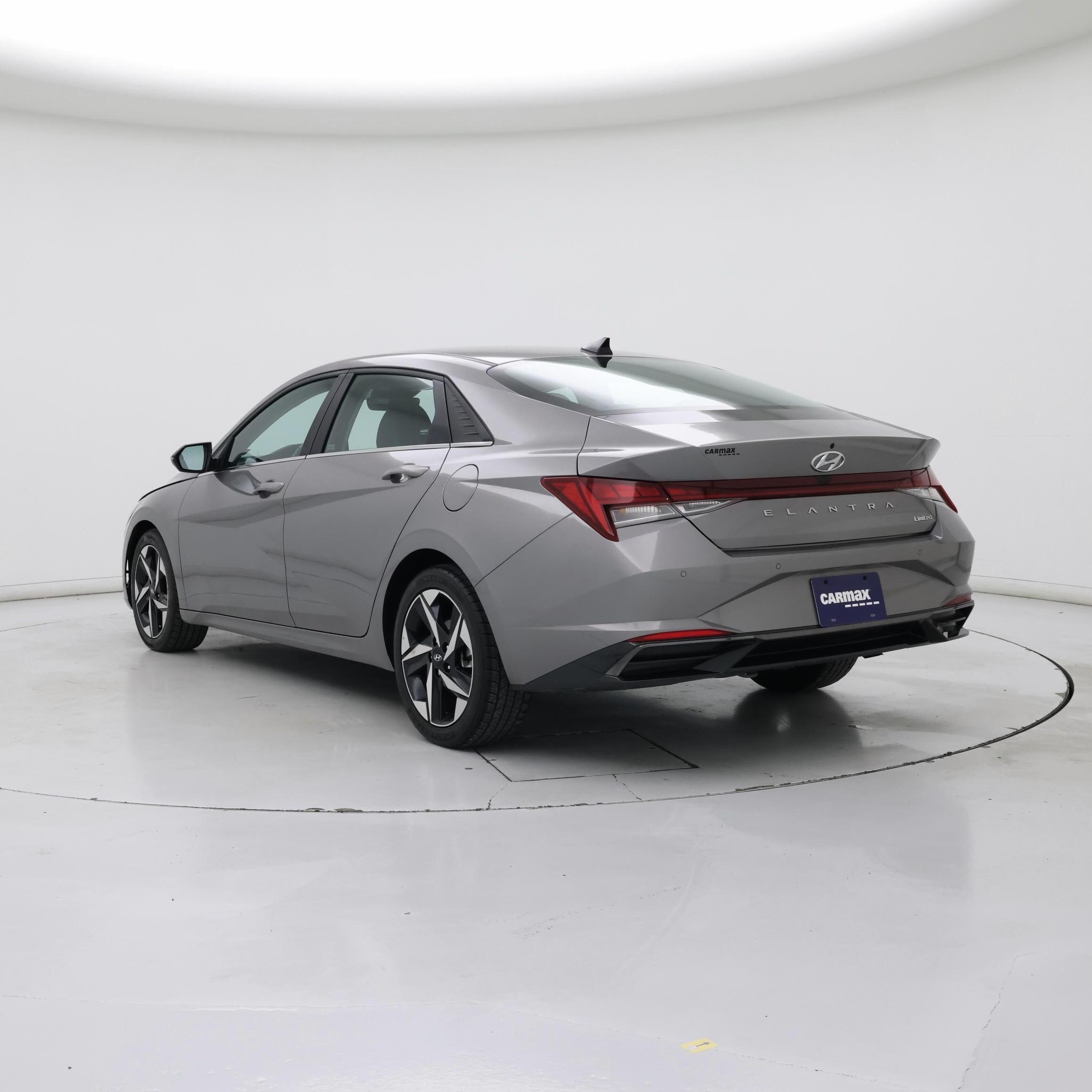 Thumbnail: 2023 Hyundai Elantra - 2