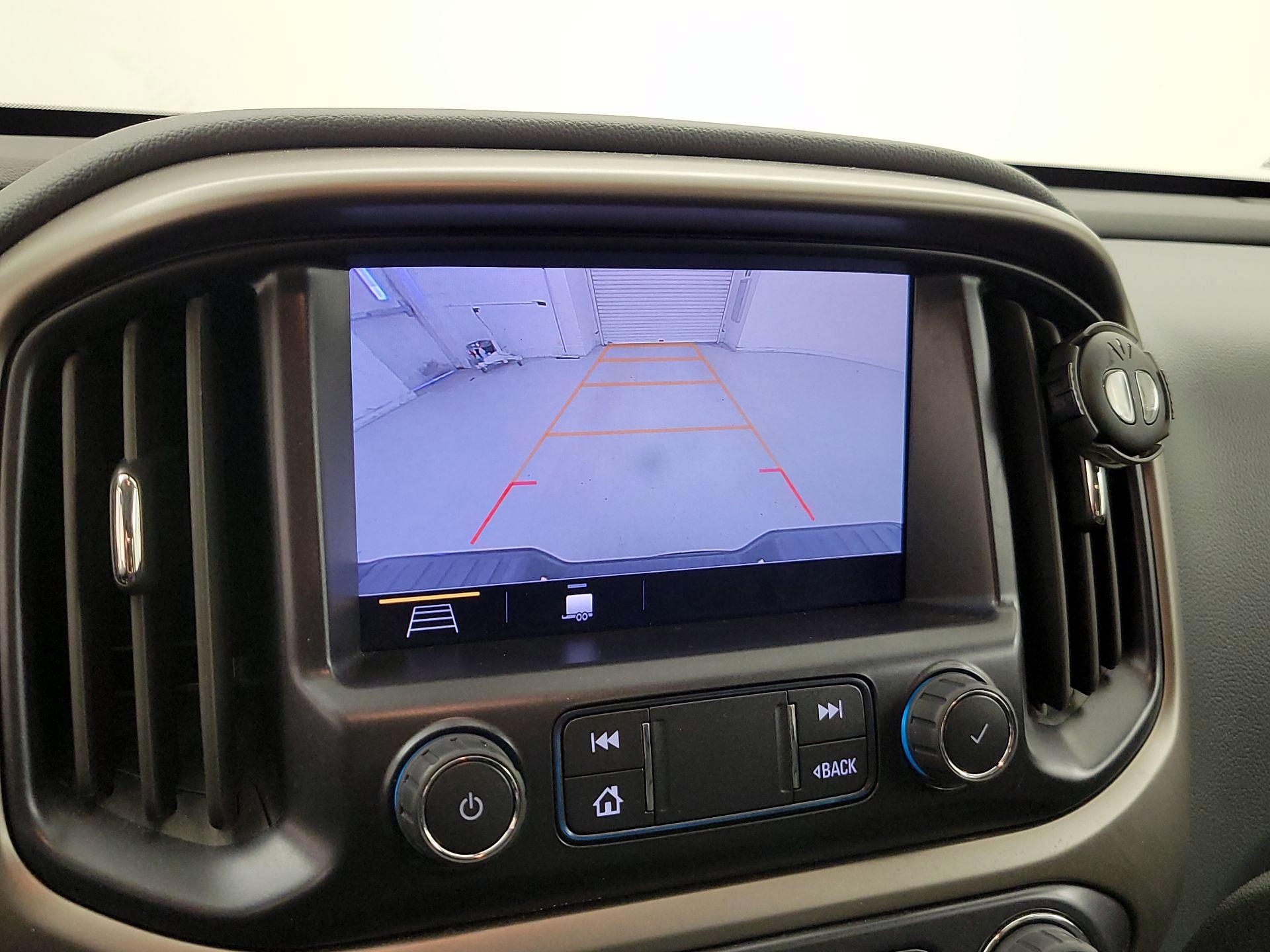 Thumbnail: 2022 Chevrolet Colorado - 15