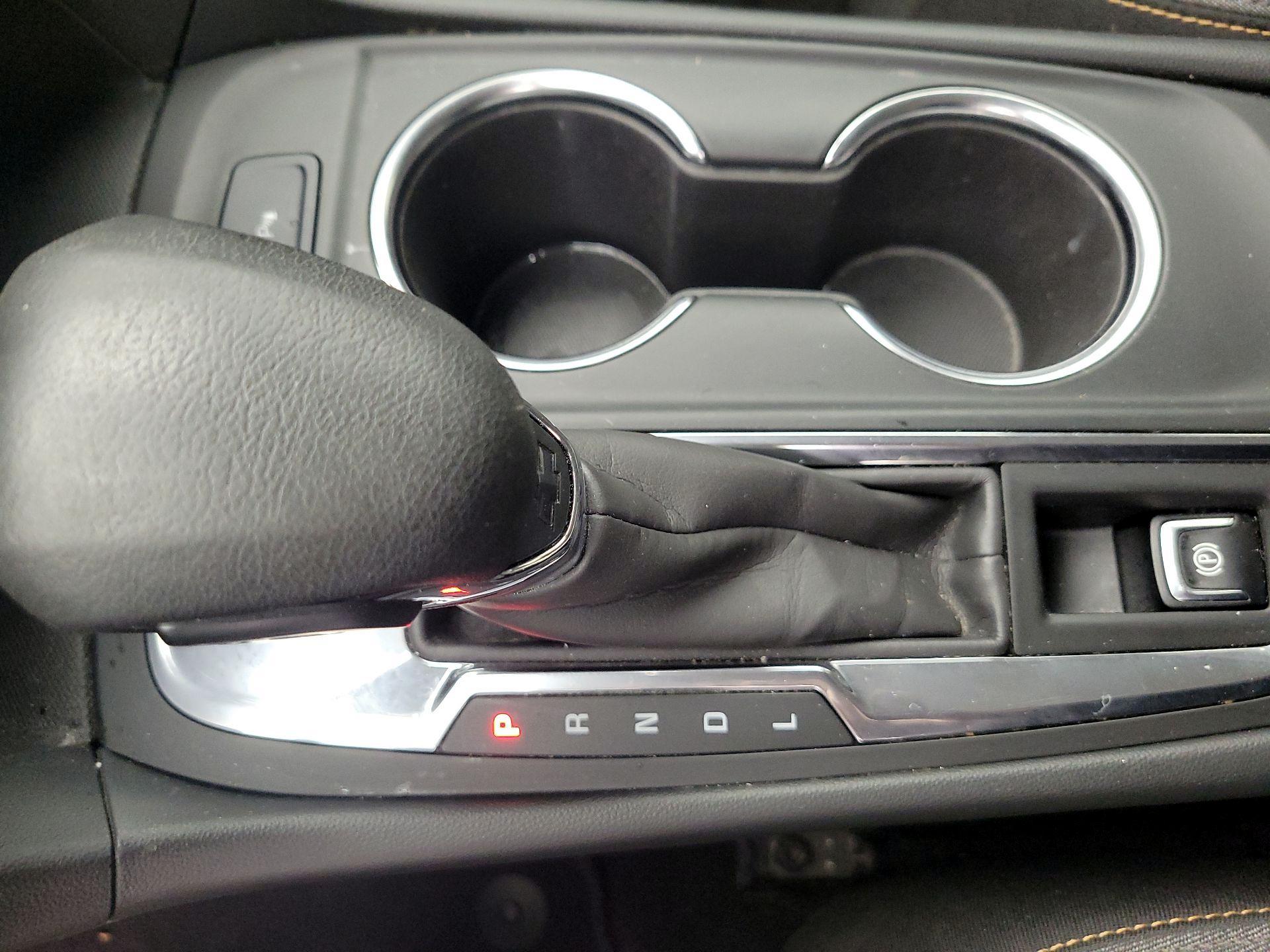 Thumbnail: 2022 Chevrolet Equinox - 18