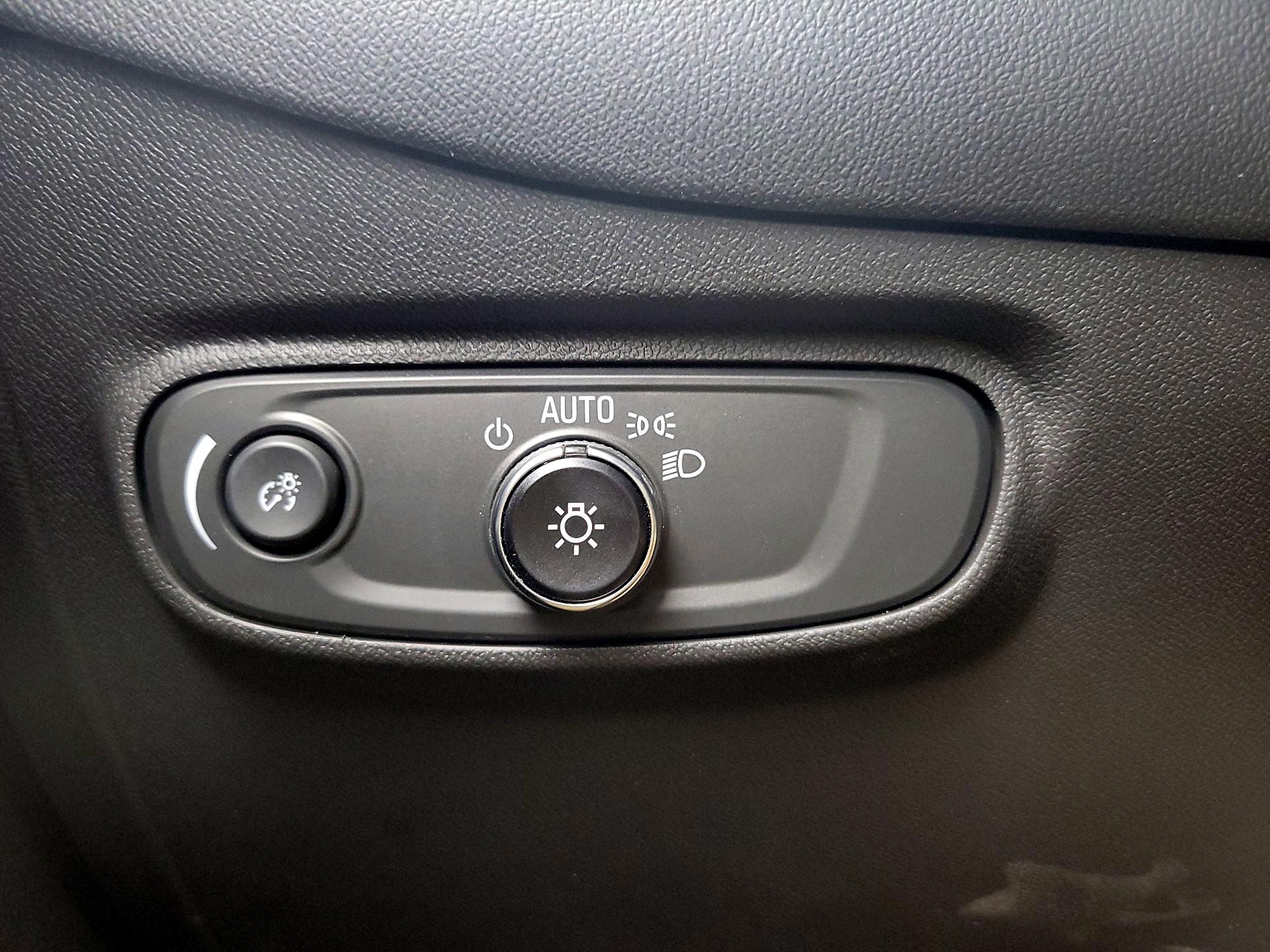 Thumbnail: 2023 Chevrolet Equinox - 13