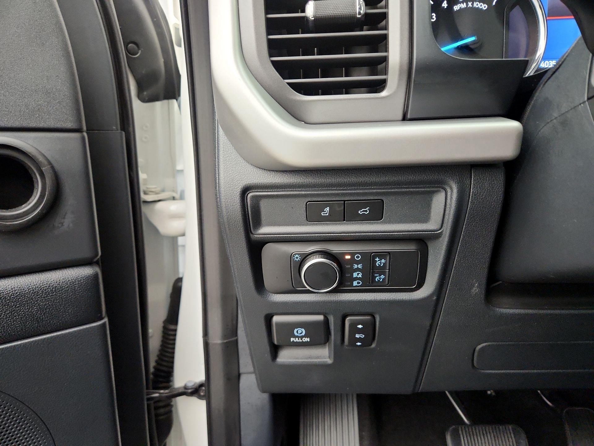 Thumbnail: 2022 Ford Expedition - 13