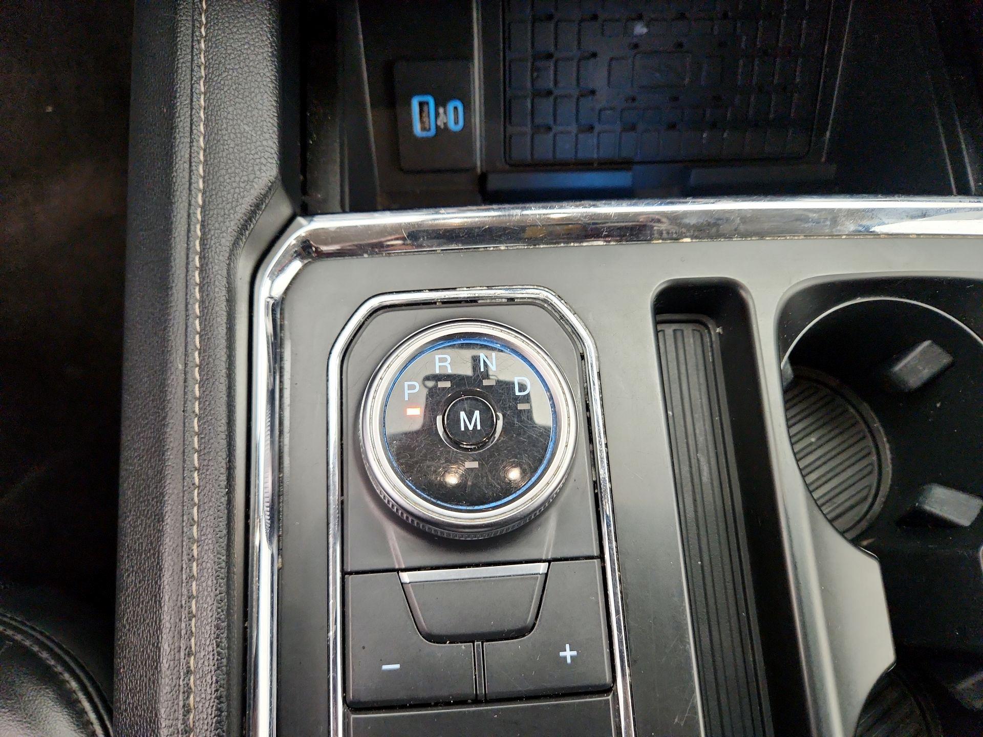 Thumbnail: 2022 Ford Expedition - 18