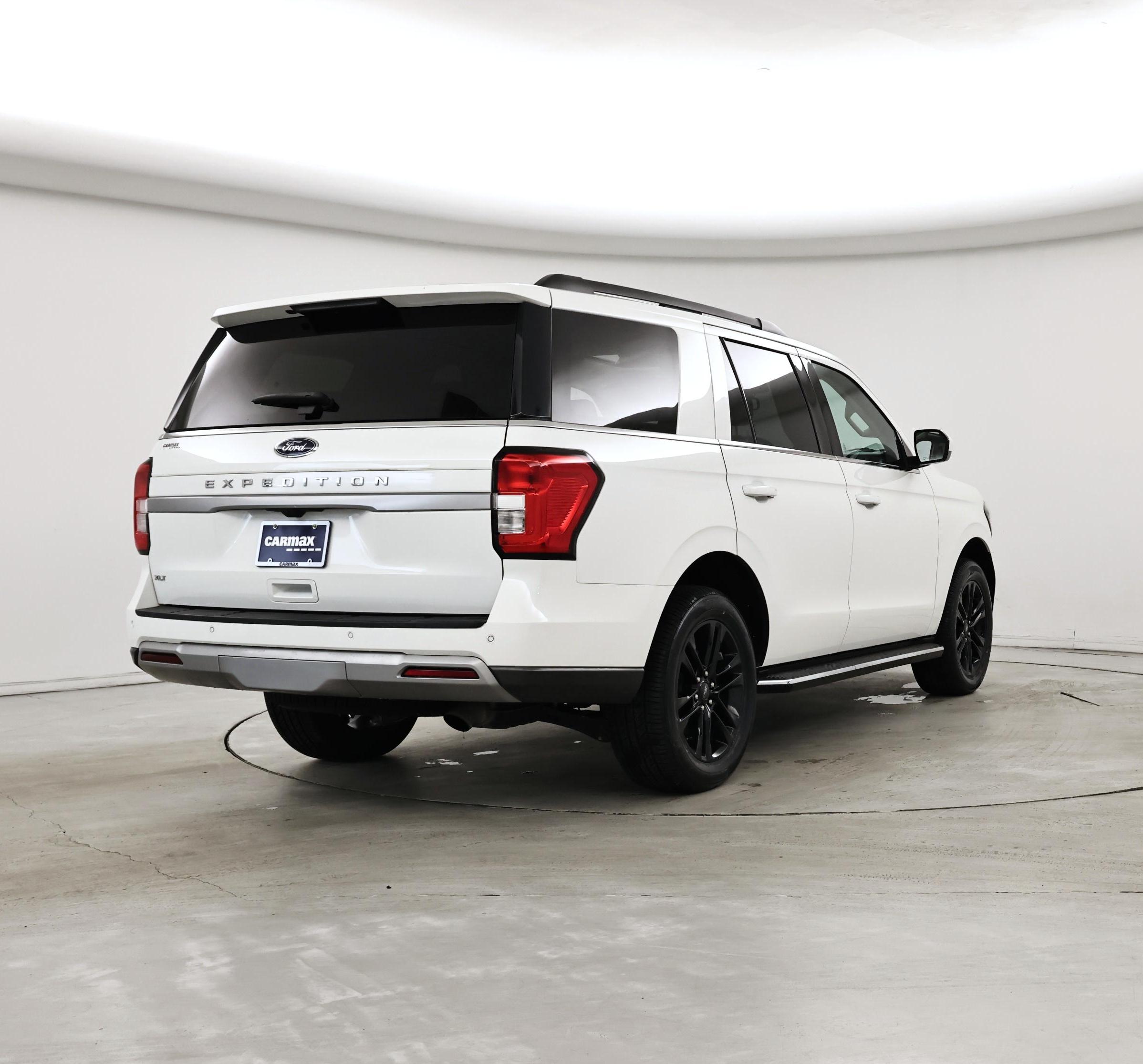 Thumbnail: 2022 Ford Expedition - 8