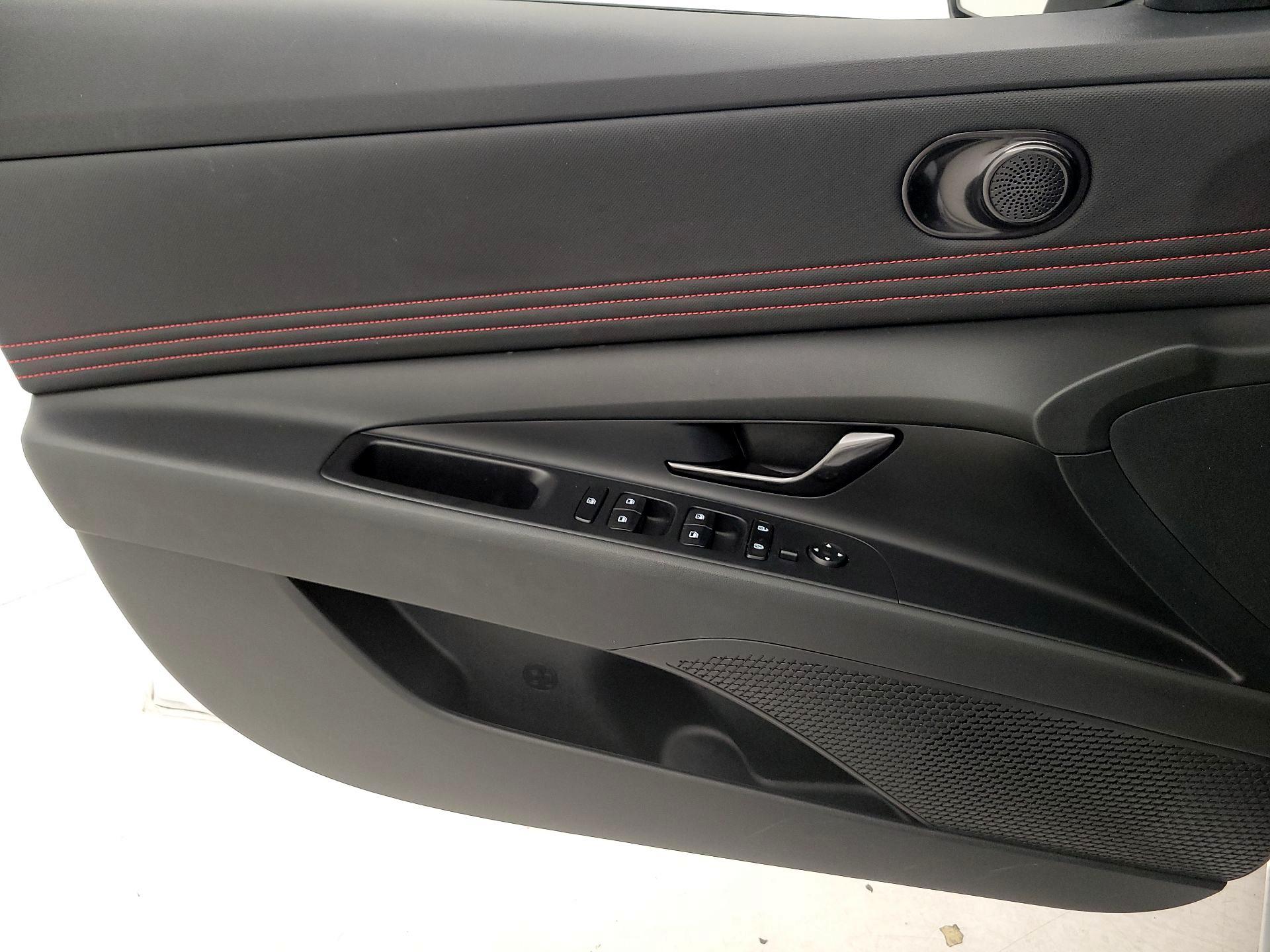 Thumbnail: 2023 Hyundai Elantra - 12