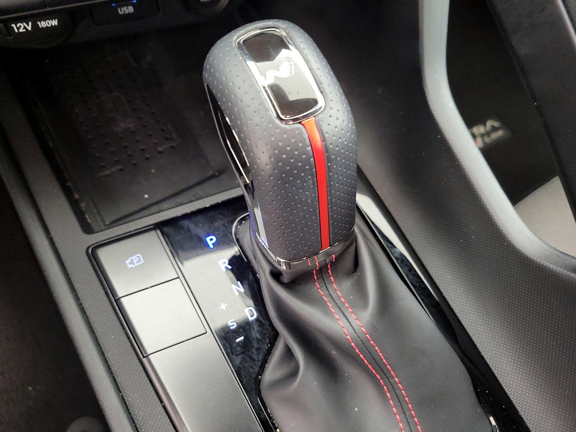 Thumbnail: 2023 Hyundai Elantra - 18