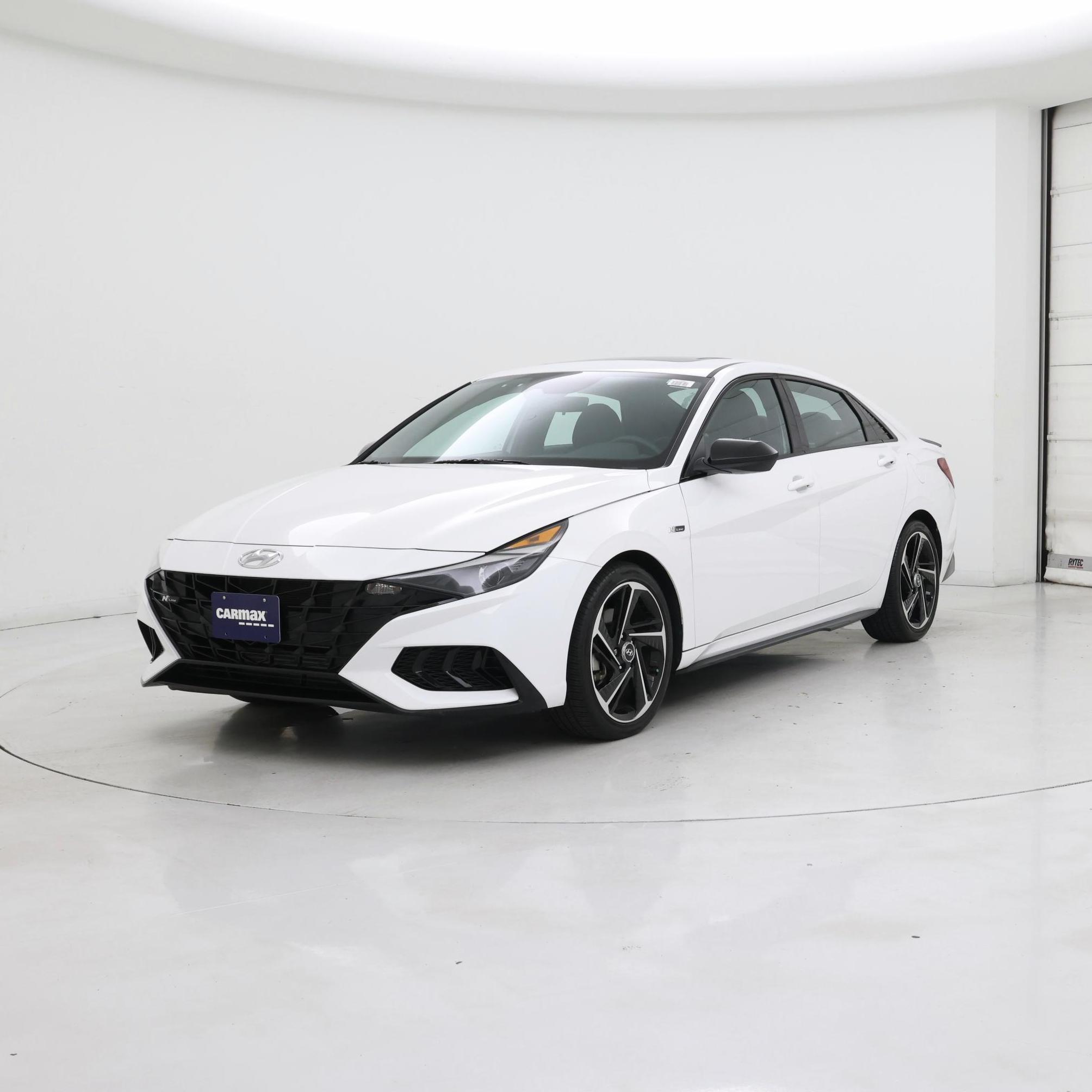 Thumbnail: 2023 Hyundai Elantra - 4