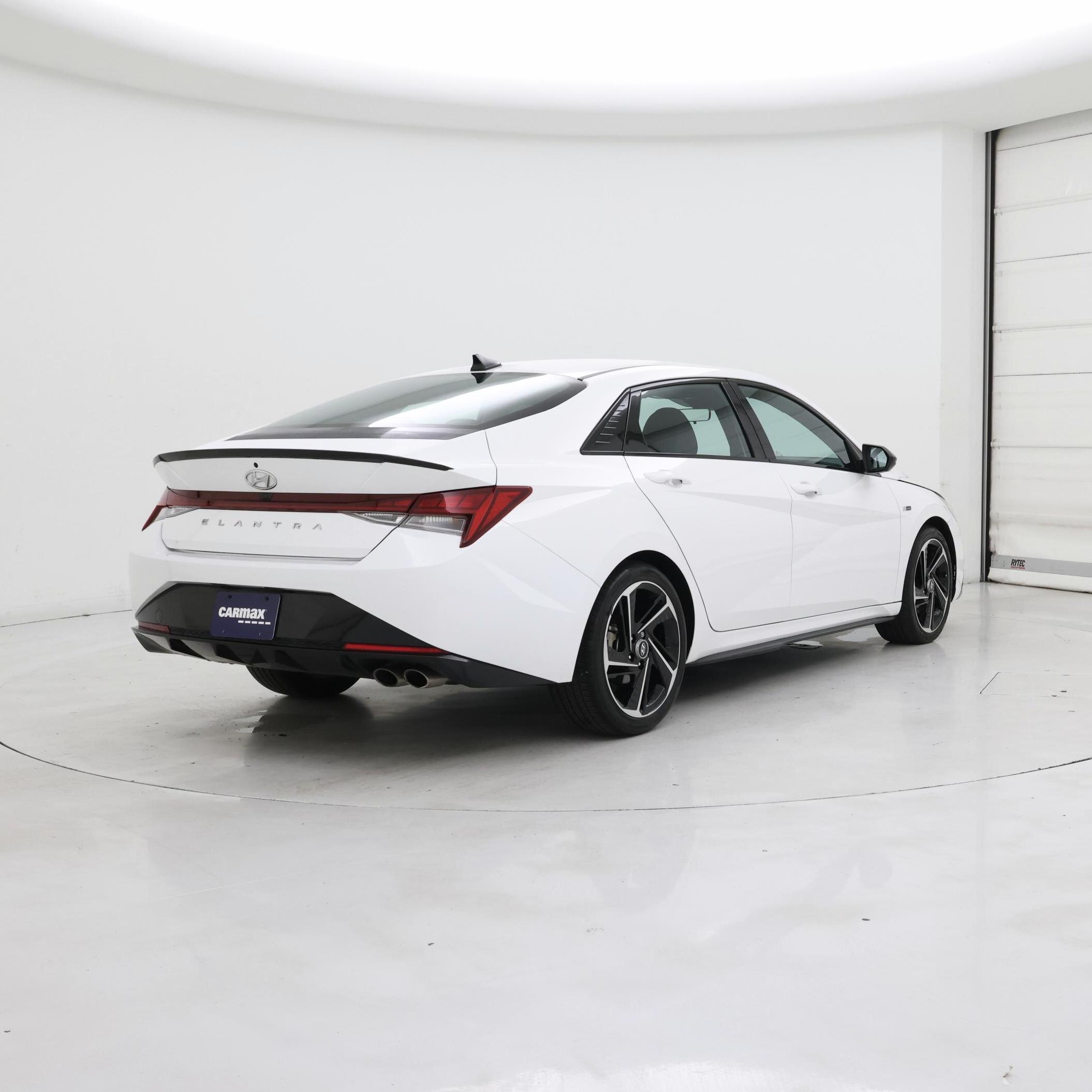 Thumbnail: 2023 Hyundai Elantra - 8