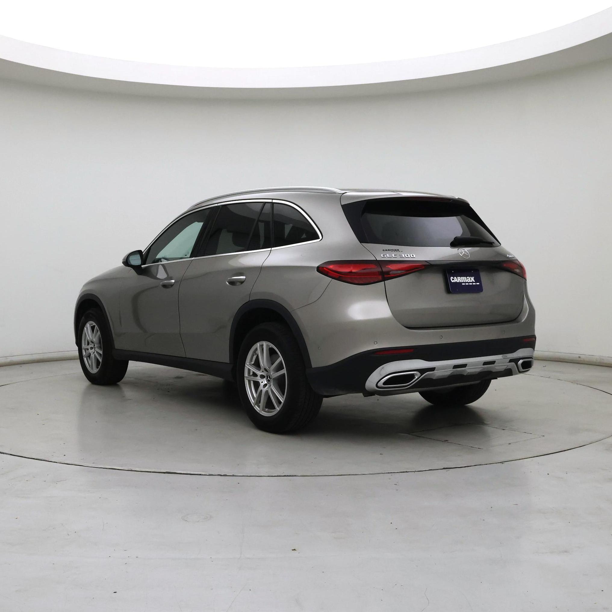 Thumbnail: 2023 Mercedes-Benz GLC - 2