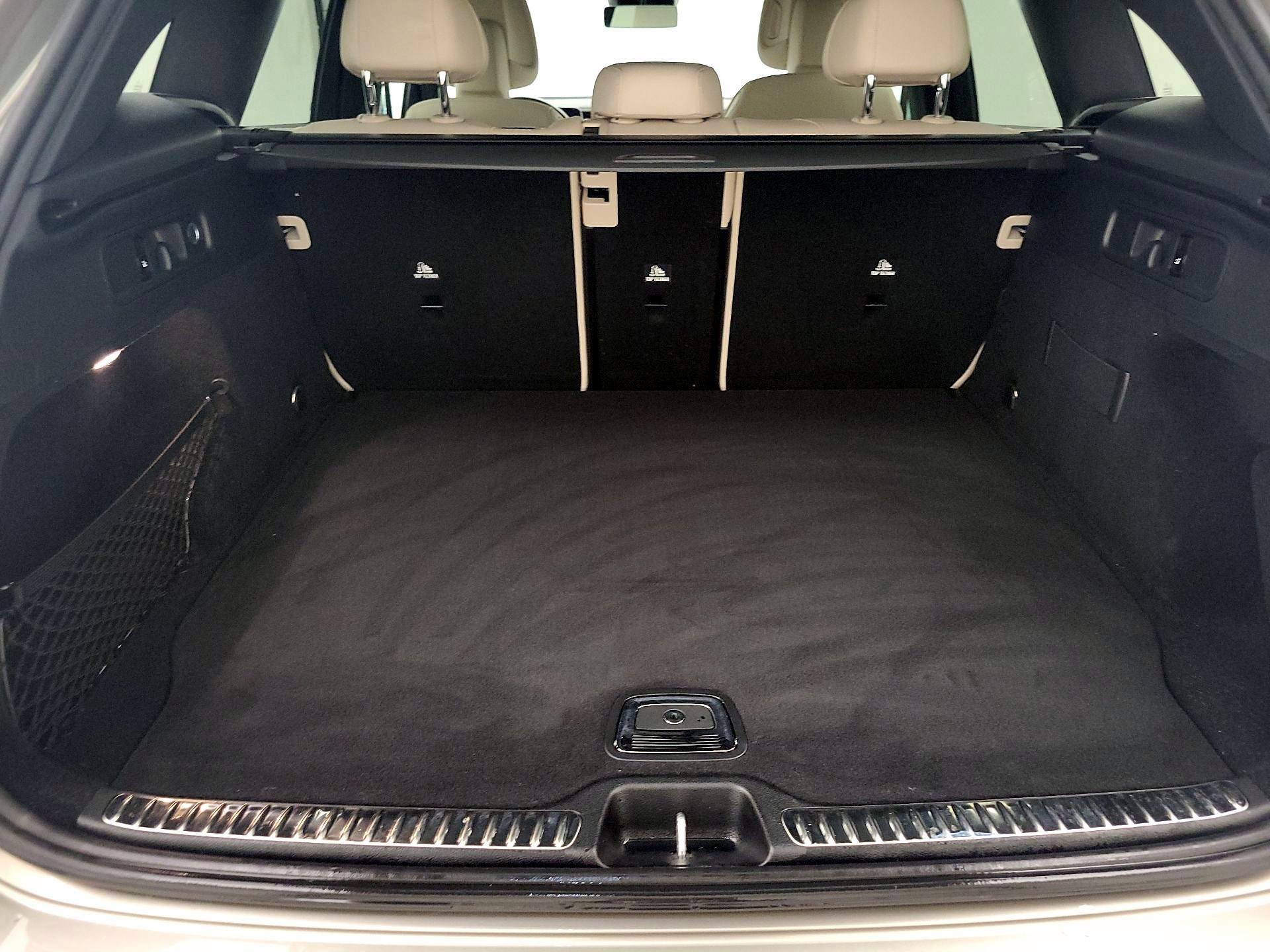 Thumbnail: 2023 Mercedes-Benz GLC - 20