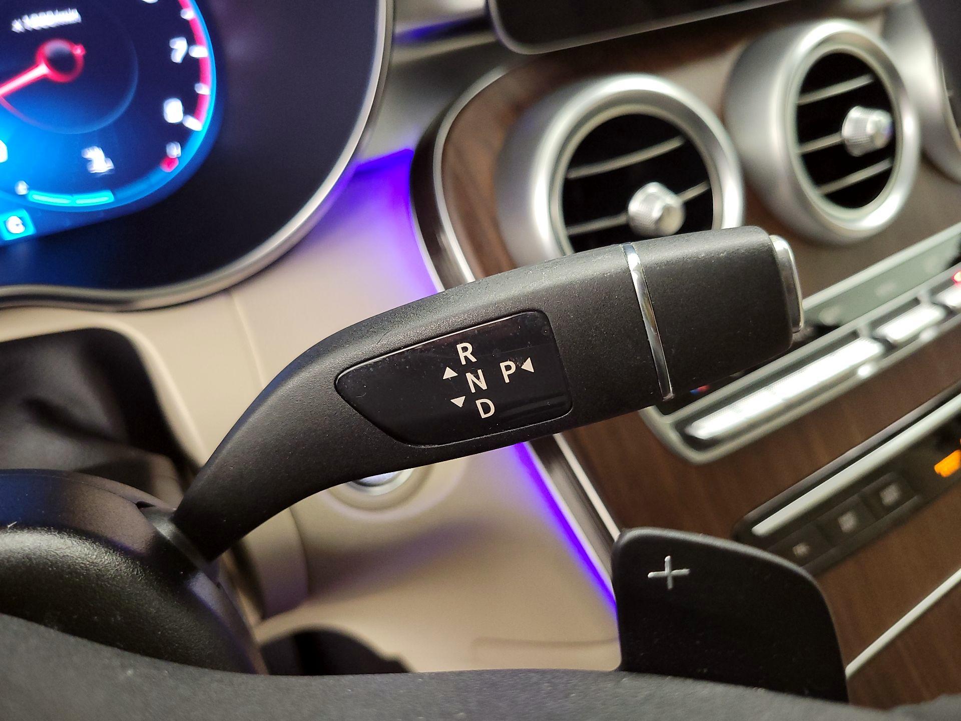 Thumbnail: 2022 Mercedes-Benz GLC - 17