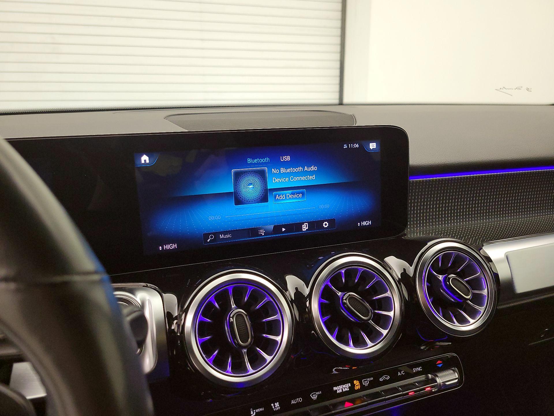 Thumbnail: 2022 Mercedes-Benz GLB - 15