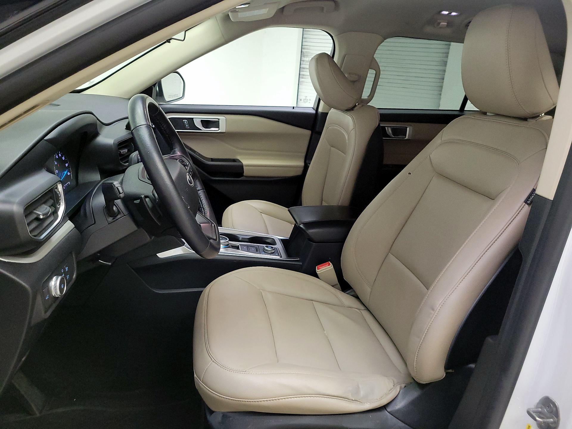 Thumbnail: 2020 Ford Explorer - 11