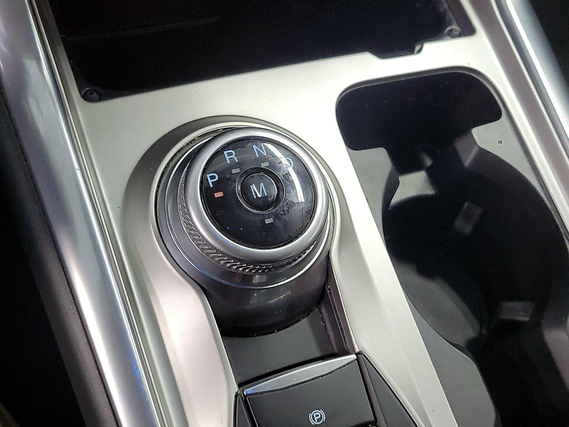 Thumbnail: 2020 Ford Explorer - 18