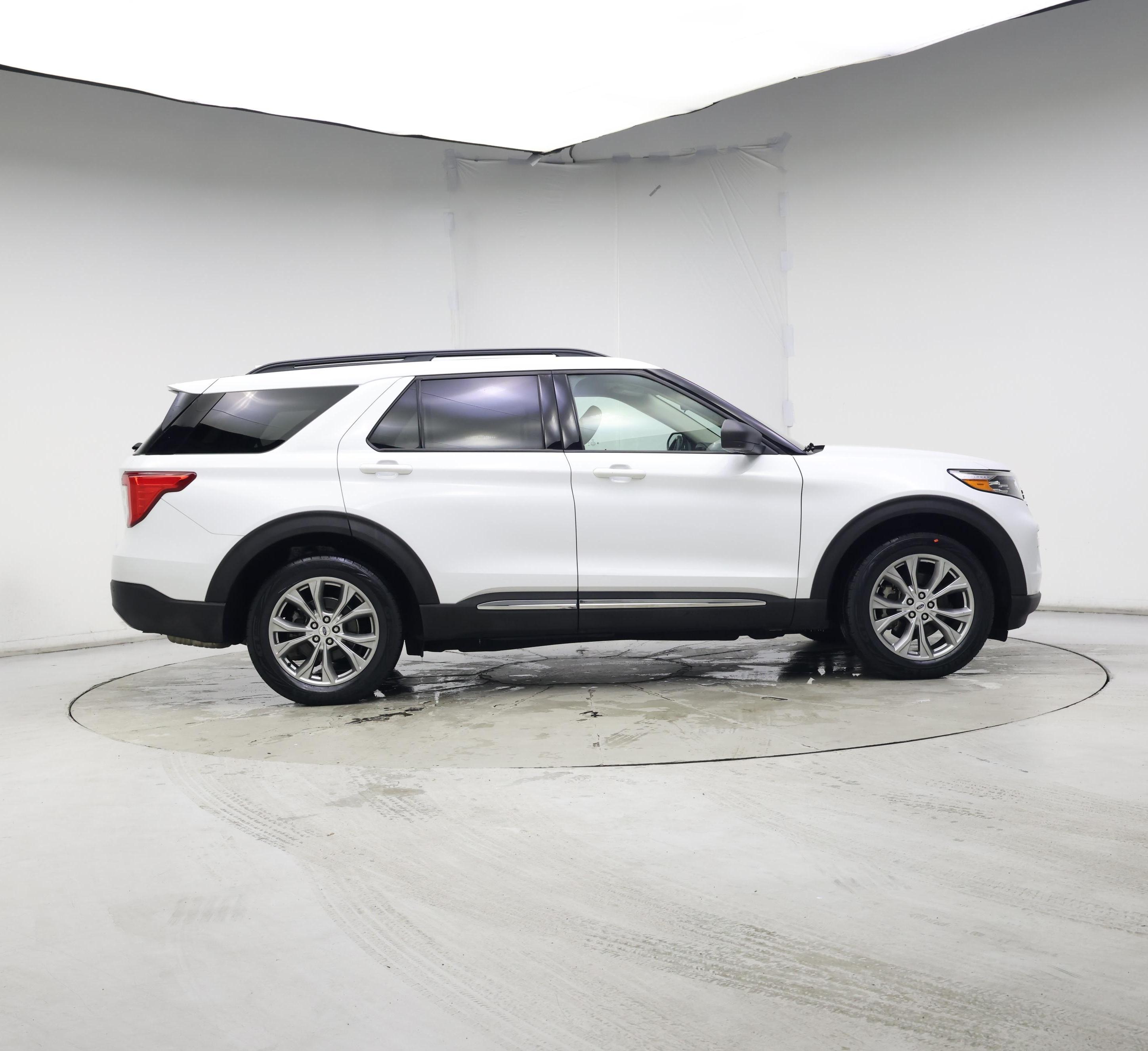 Thumbnail: 2020 Ford Explorer - 7
