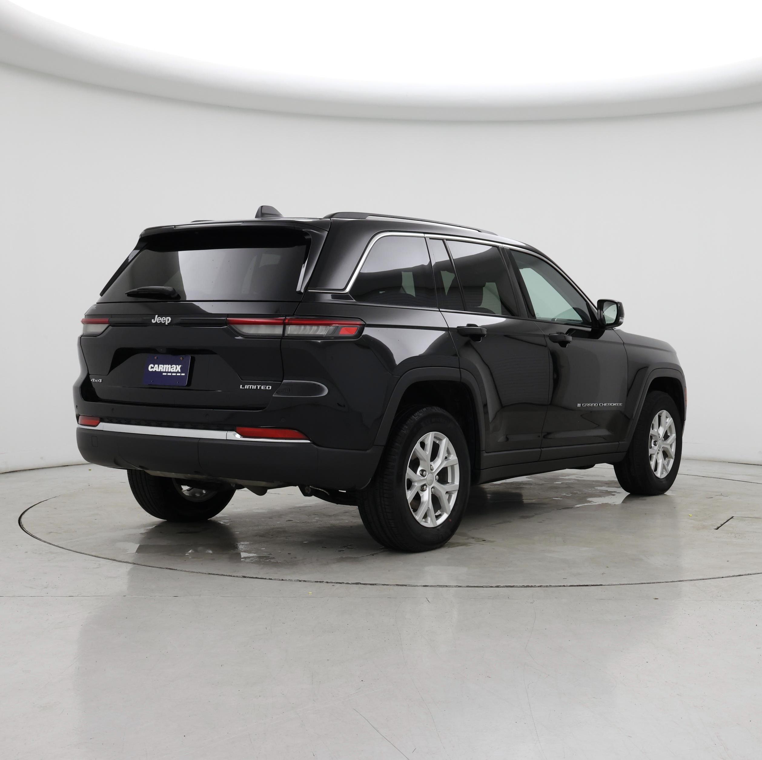 Thumbnail: 2023 Jeep Grand Cherokee - 8