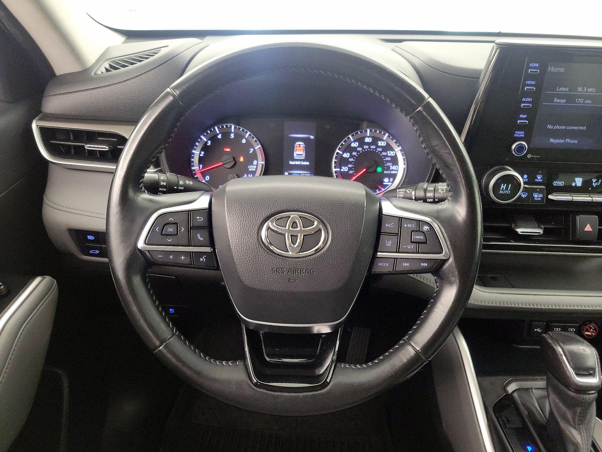 Thumbnail: 2021 Toyota Highlander - 10