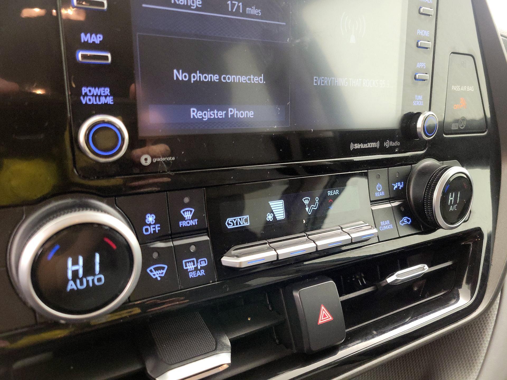 Thumbnail: 2021 Toyota Highlander - 16