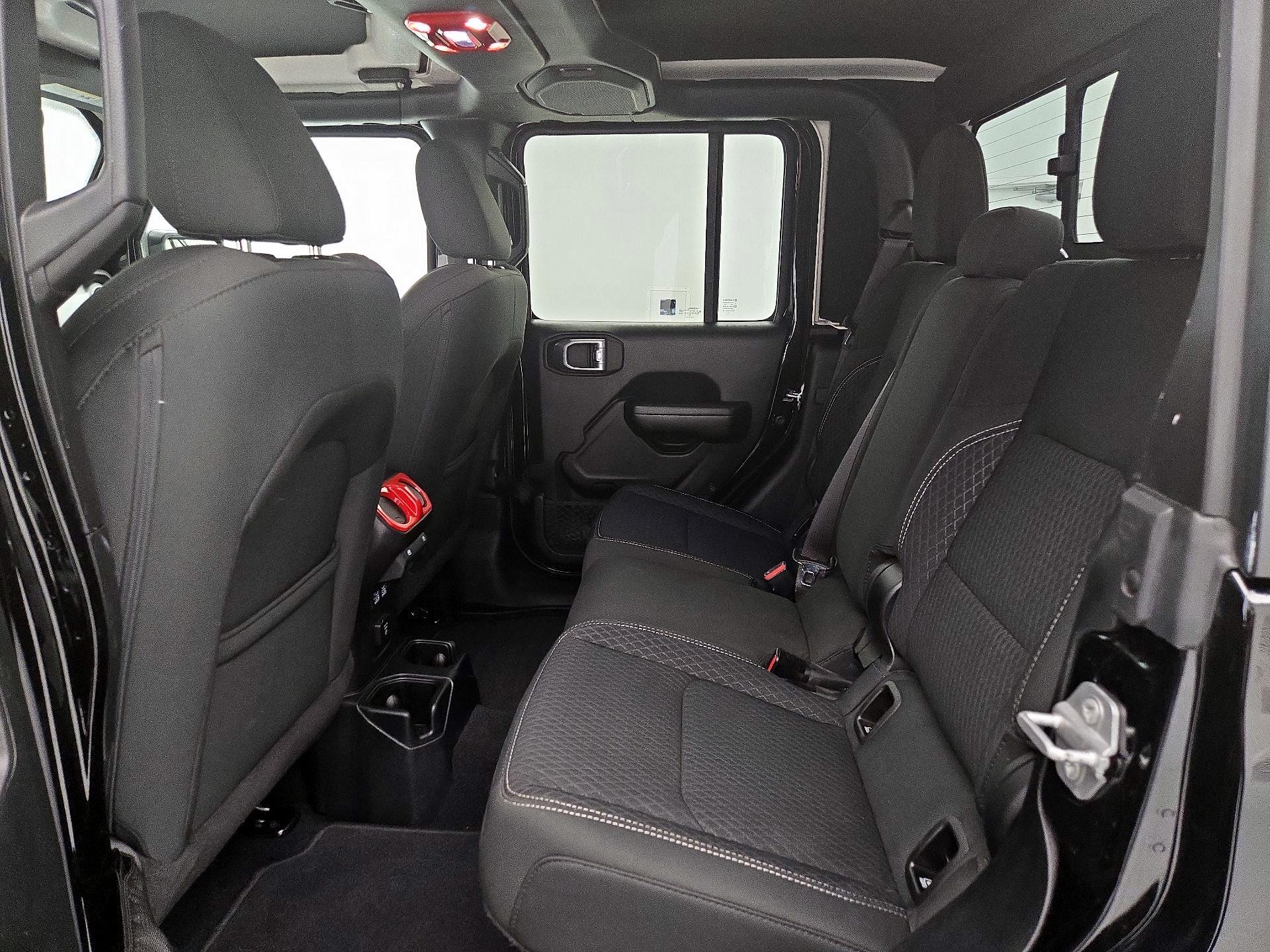 Thumbnail: 2021 Jeep Gladiator - 20