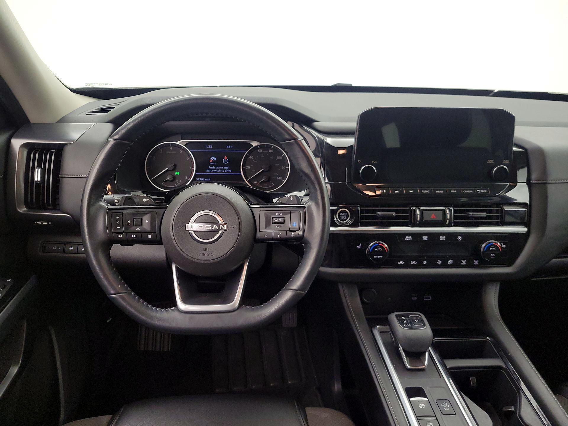 Thumbnail: 2023 Nissan Pathfinder - 10