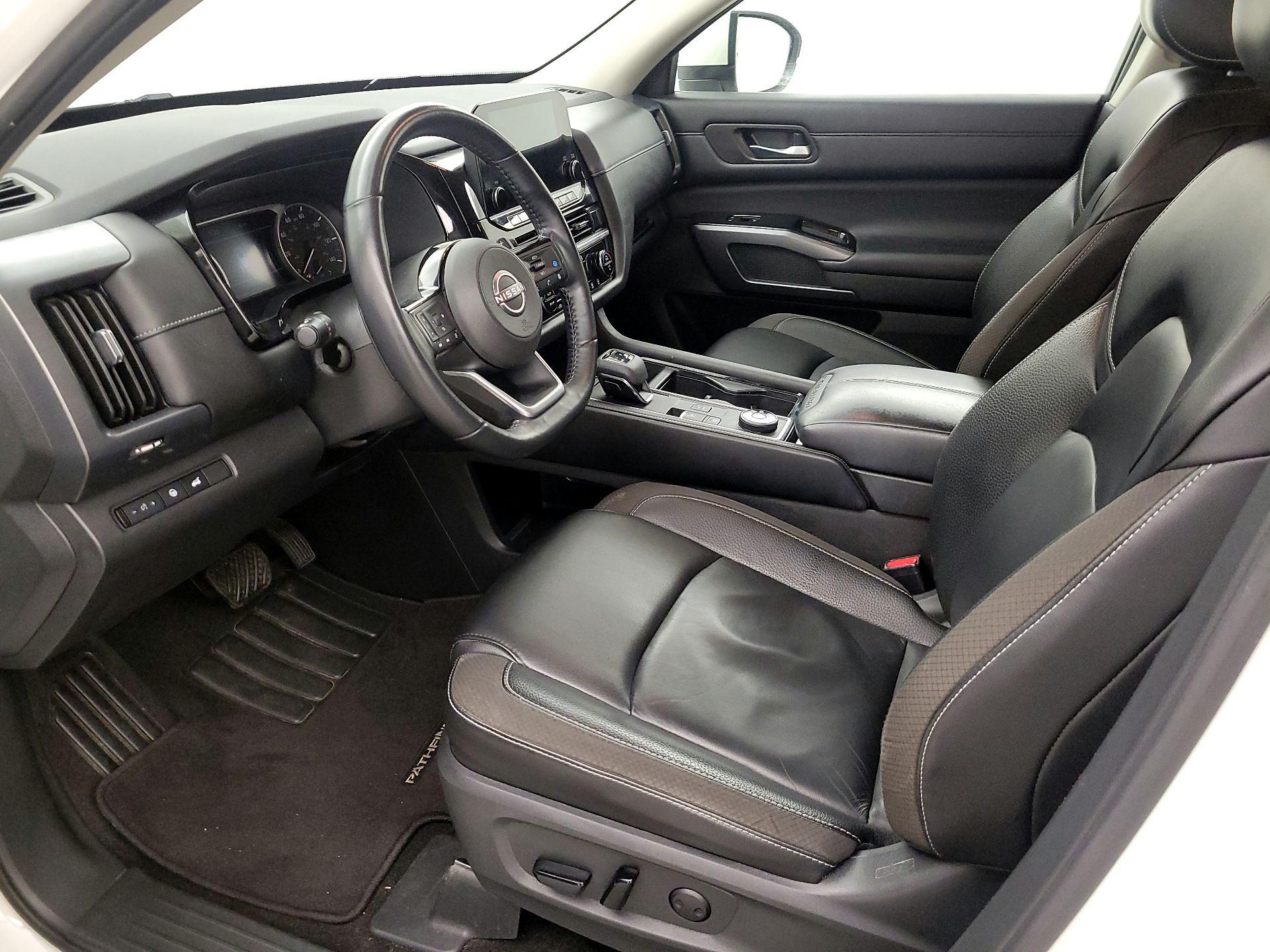 Thumbnail: 2023 Nissan Pathfinder - 11