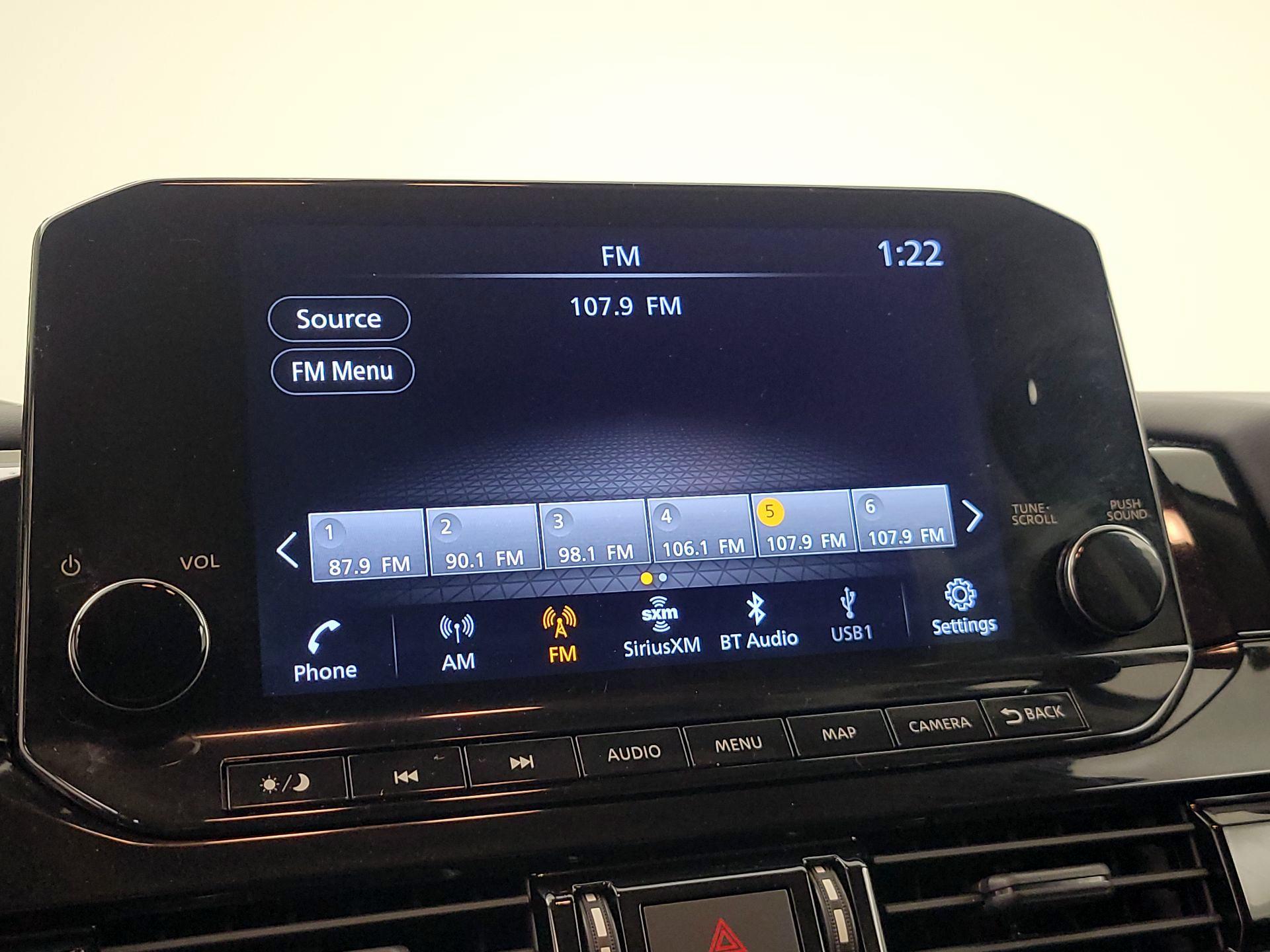 Thumbnail: 2023 Nissan Pathfinder - 16