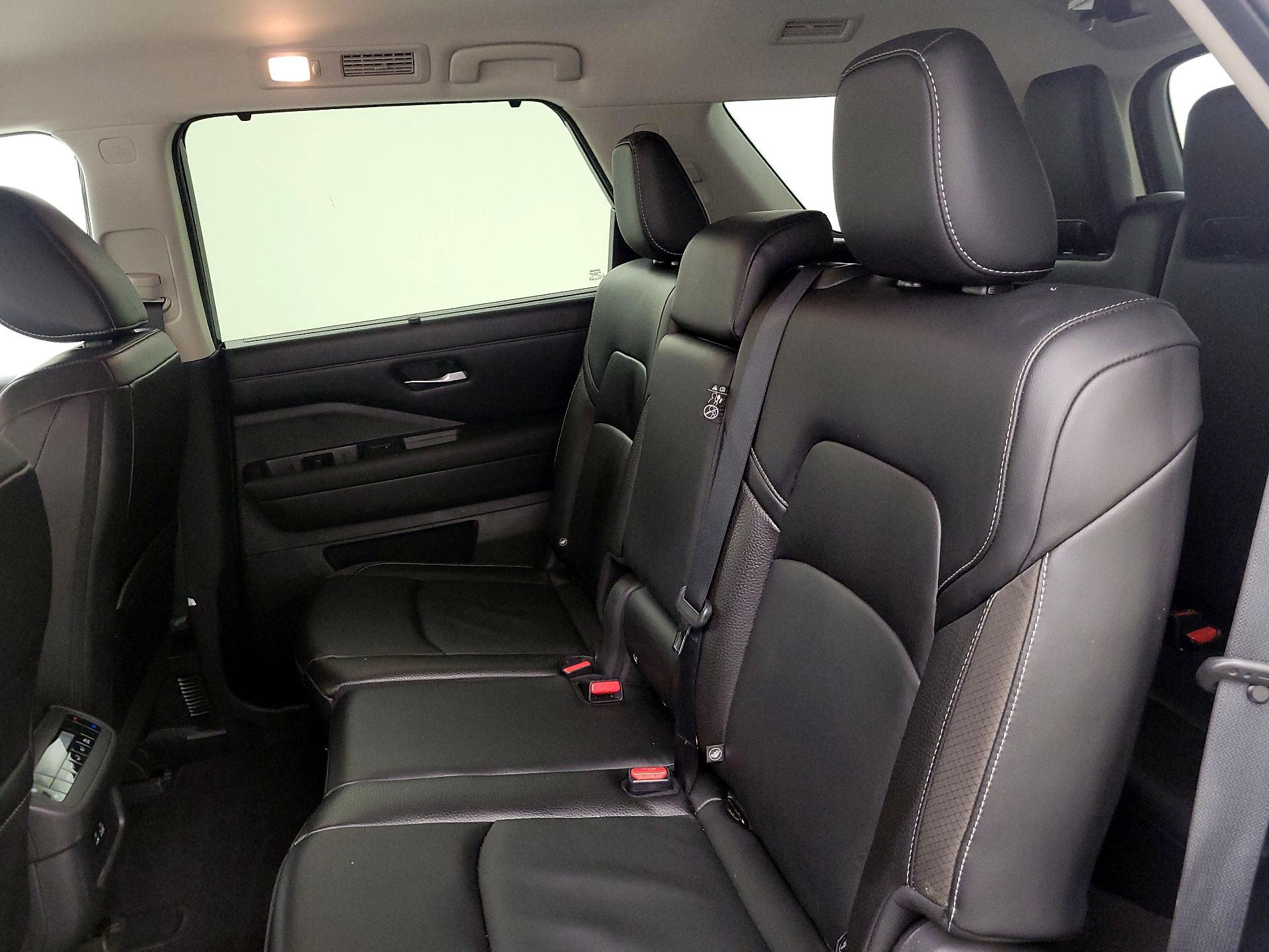 Thumbnail: 2023 Nissan Pathfinder - 20