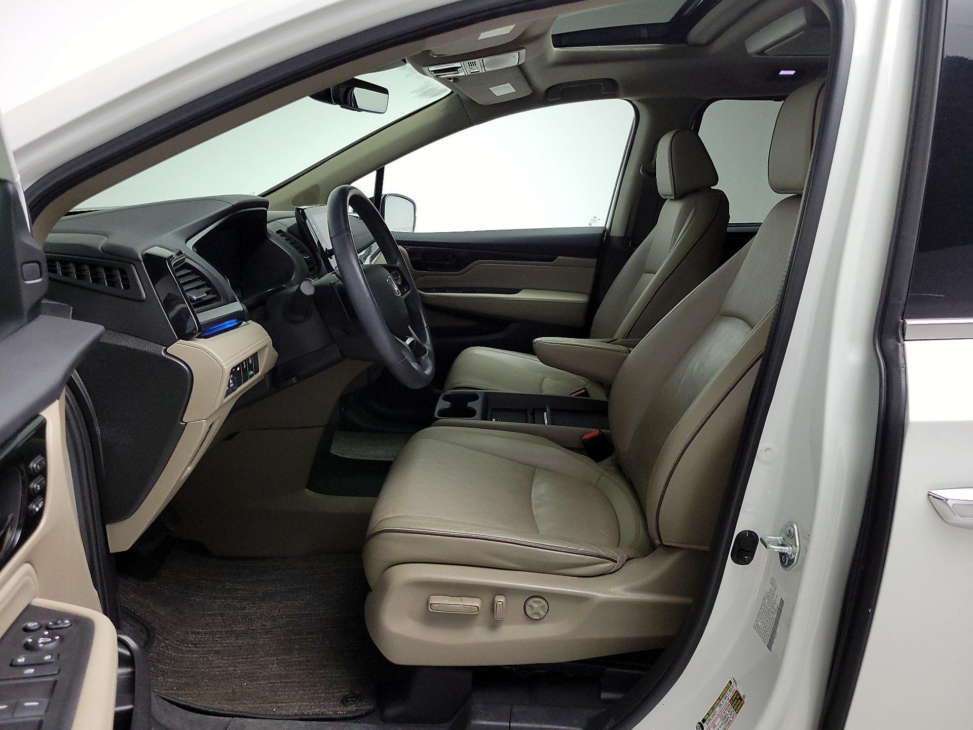 Thumbnail: 2023 Honda Odyssey - 11