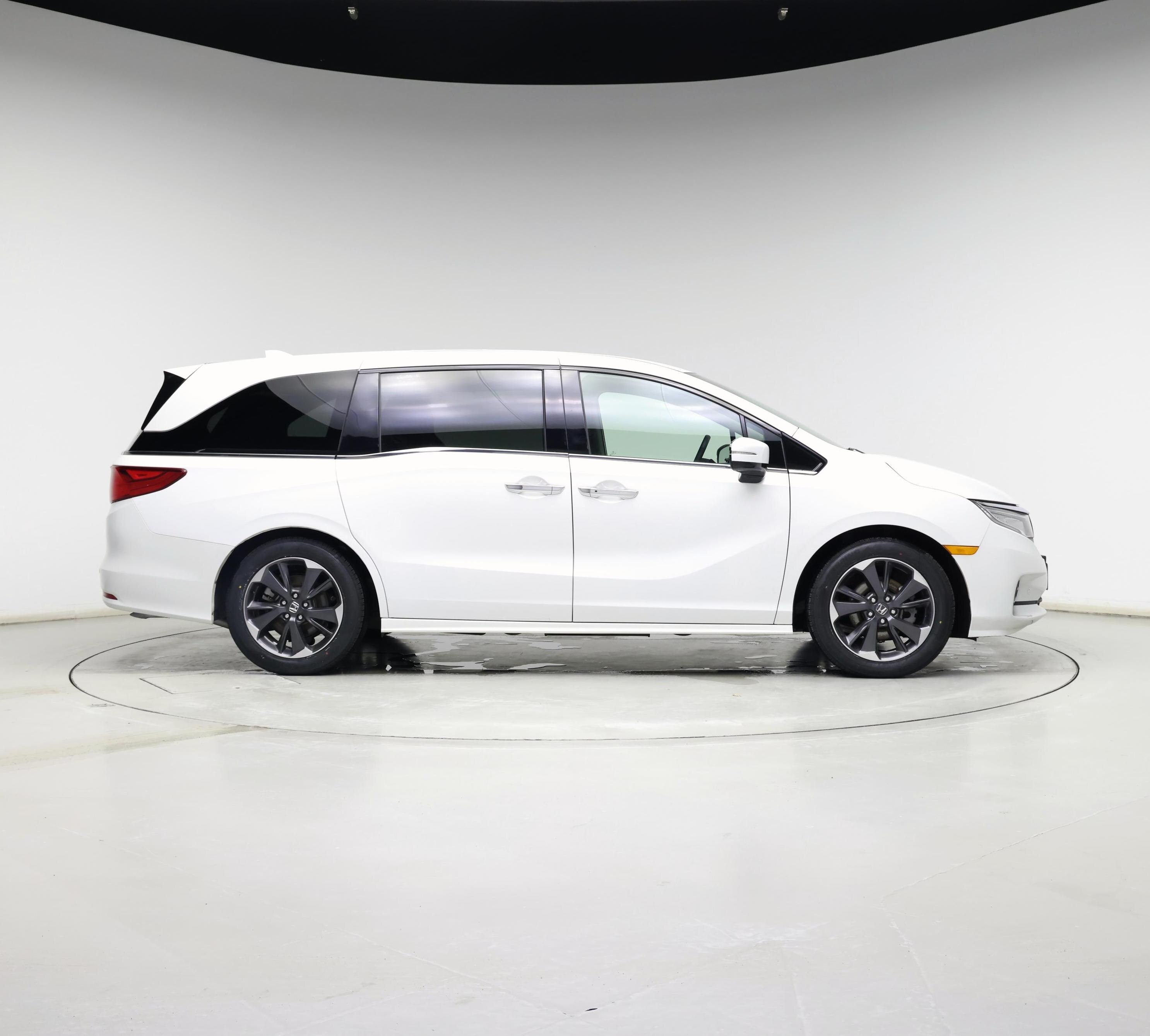 Thumbnail: 2023 Honda Odyssey - 7