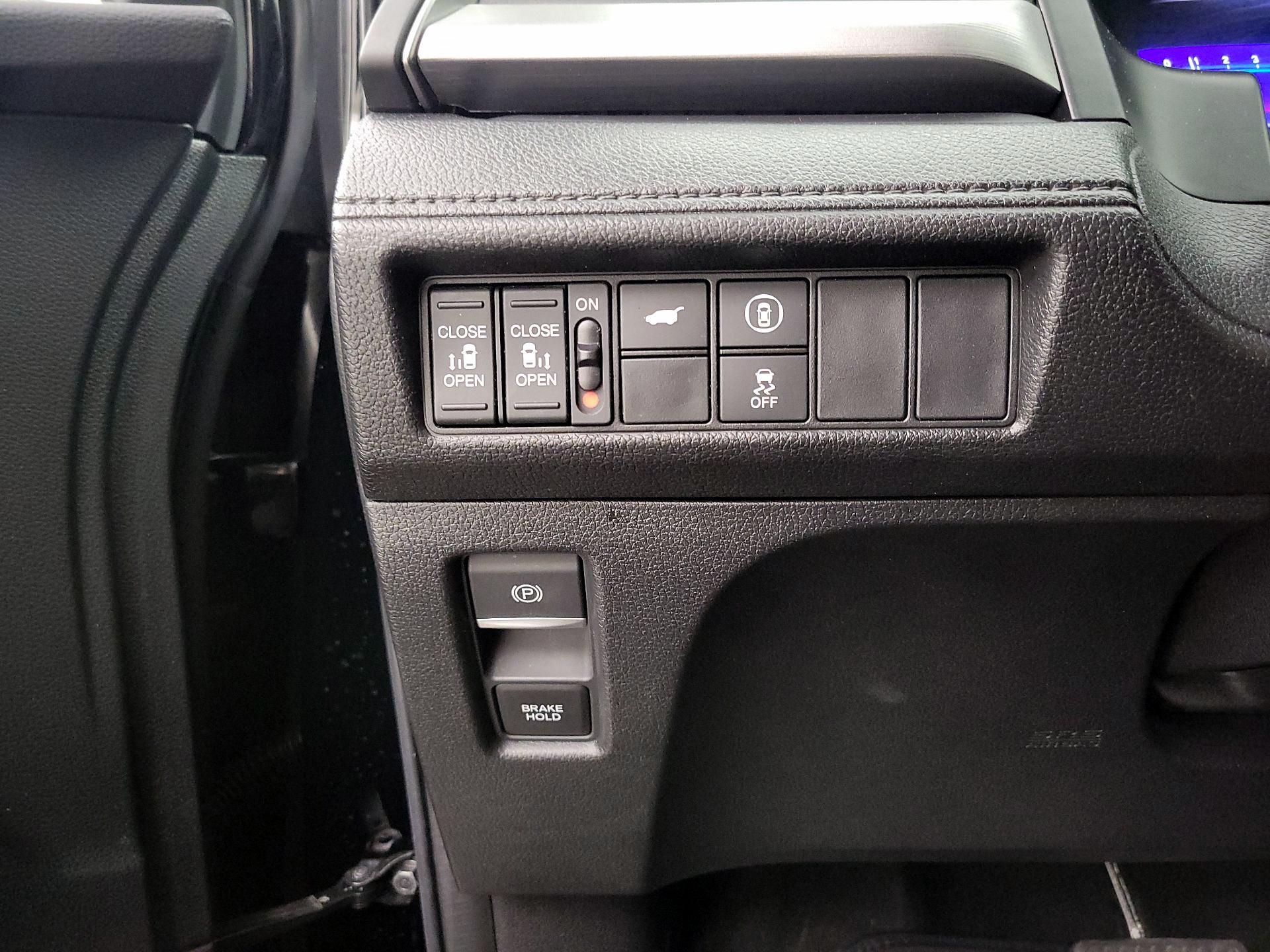 Thumbnail: 2023 Honda Odyssey - 13