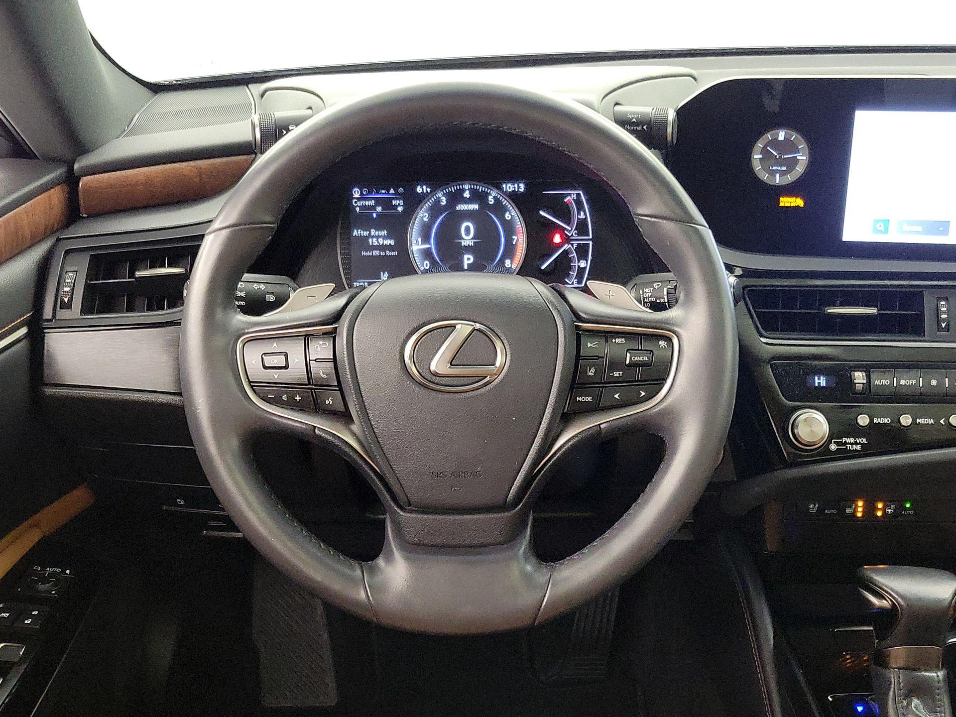 Thumbnail: 2023 Lexus ES - 10