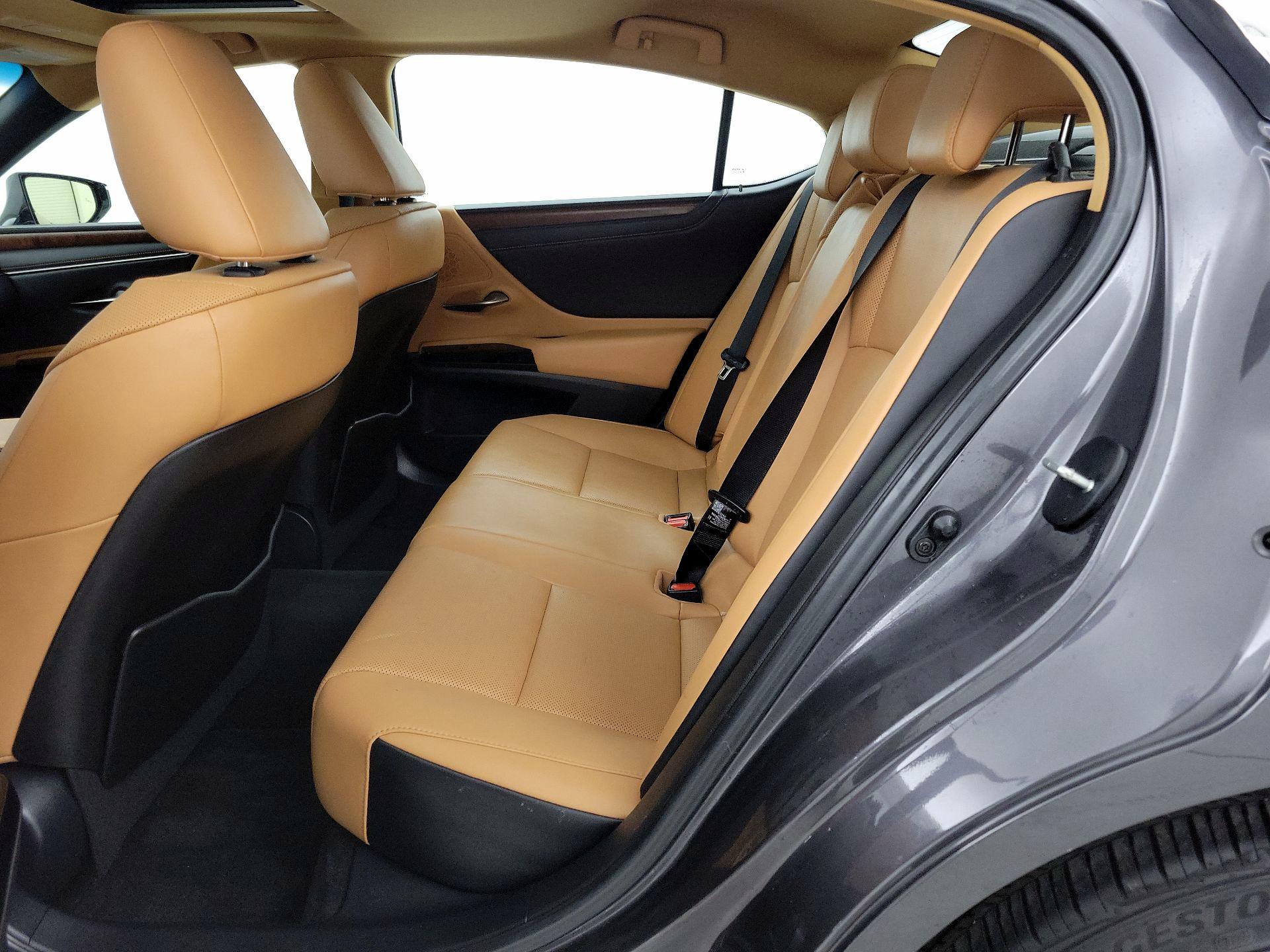 Thumbnail: 2023 Lexus ES - 19