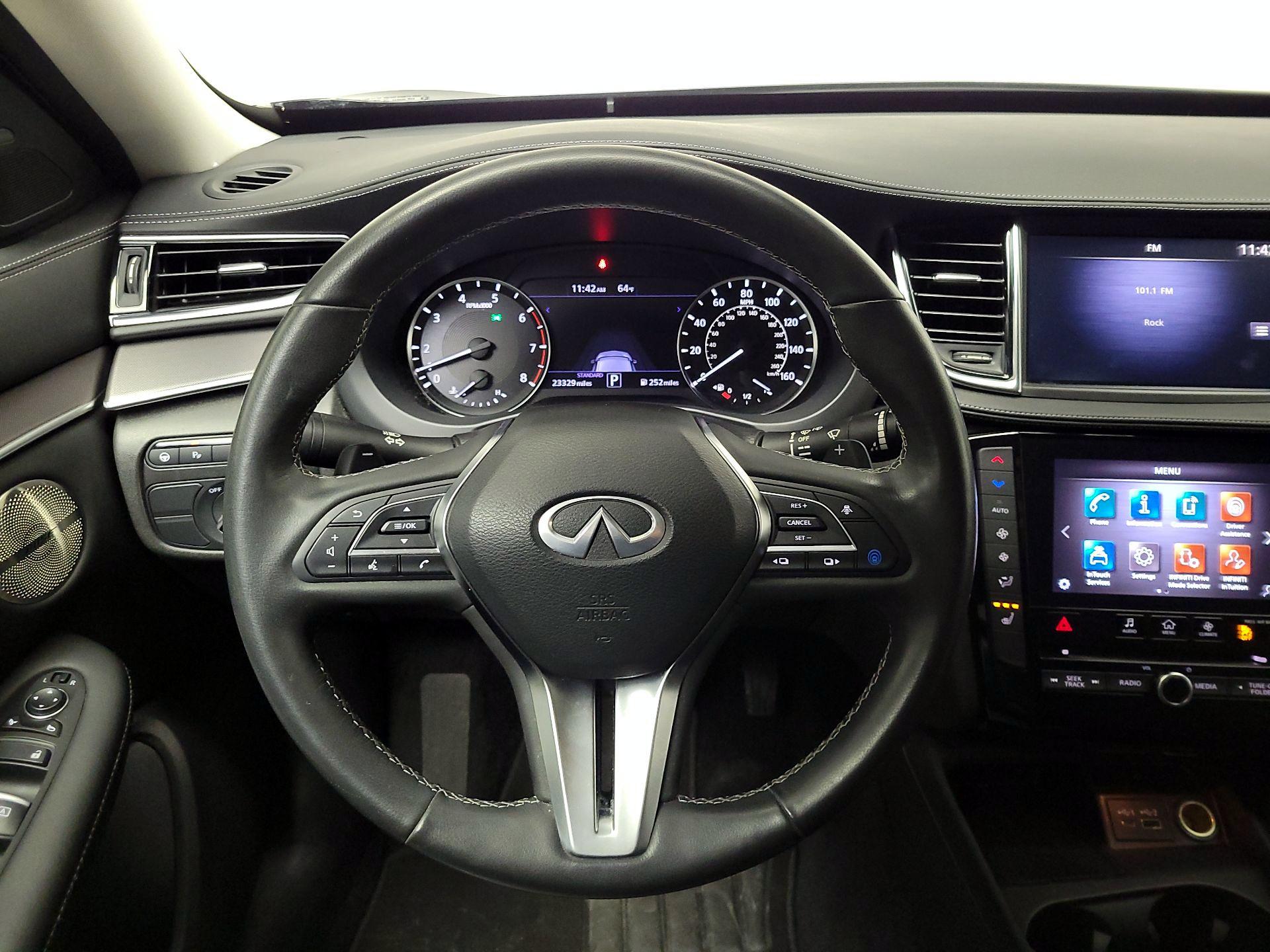 Thumbnail: 2023 INFINITI QX50 - 10