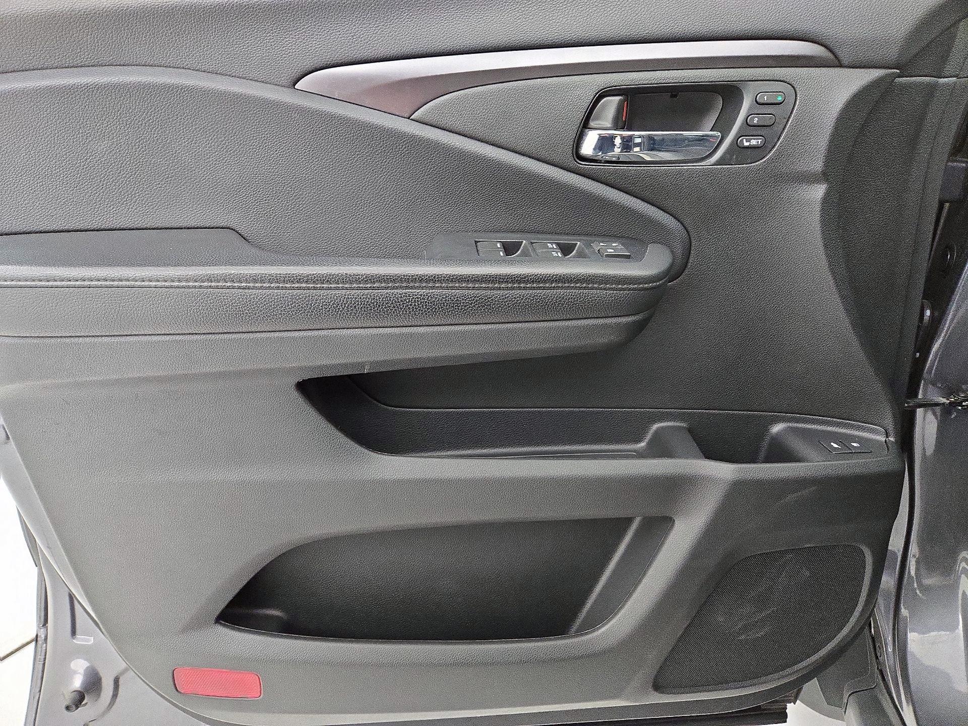 Thumbnail: 2022 Honda Pilot - 12